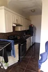 2011 Dundas Street W