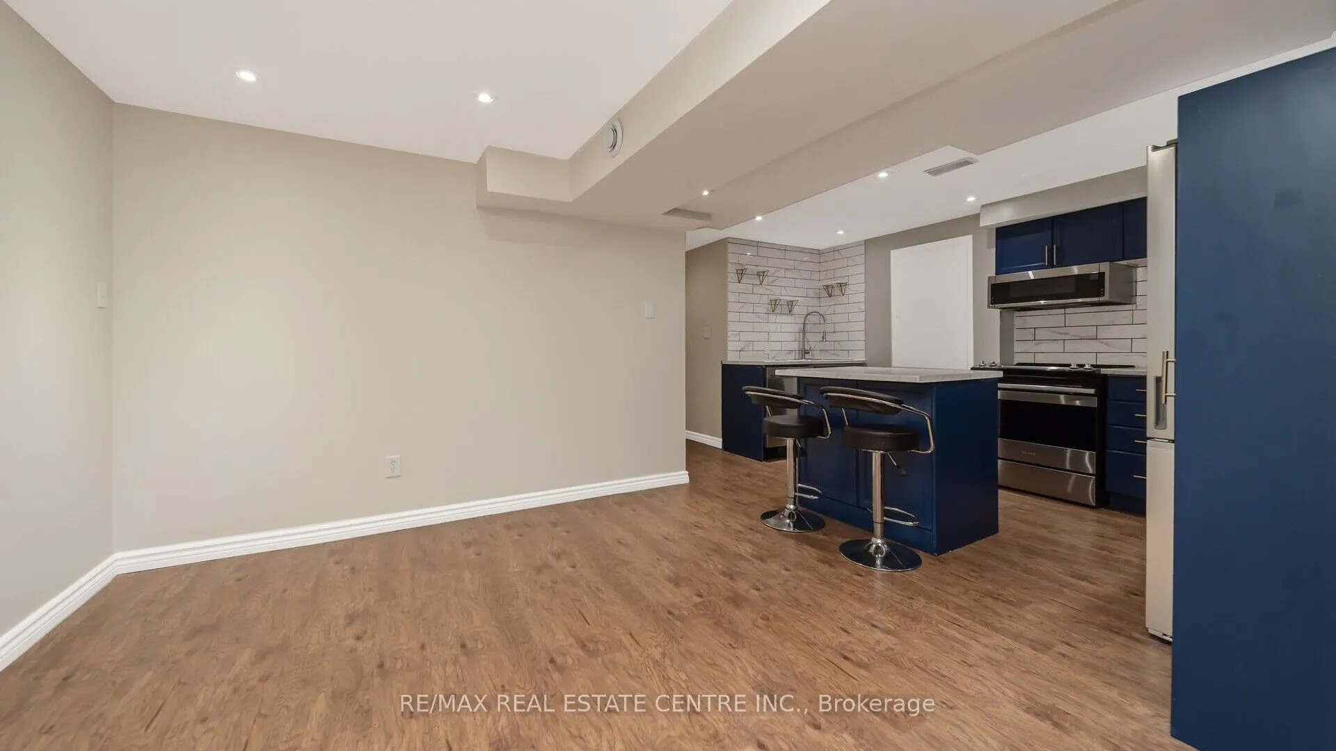 4 Chetholme Place