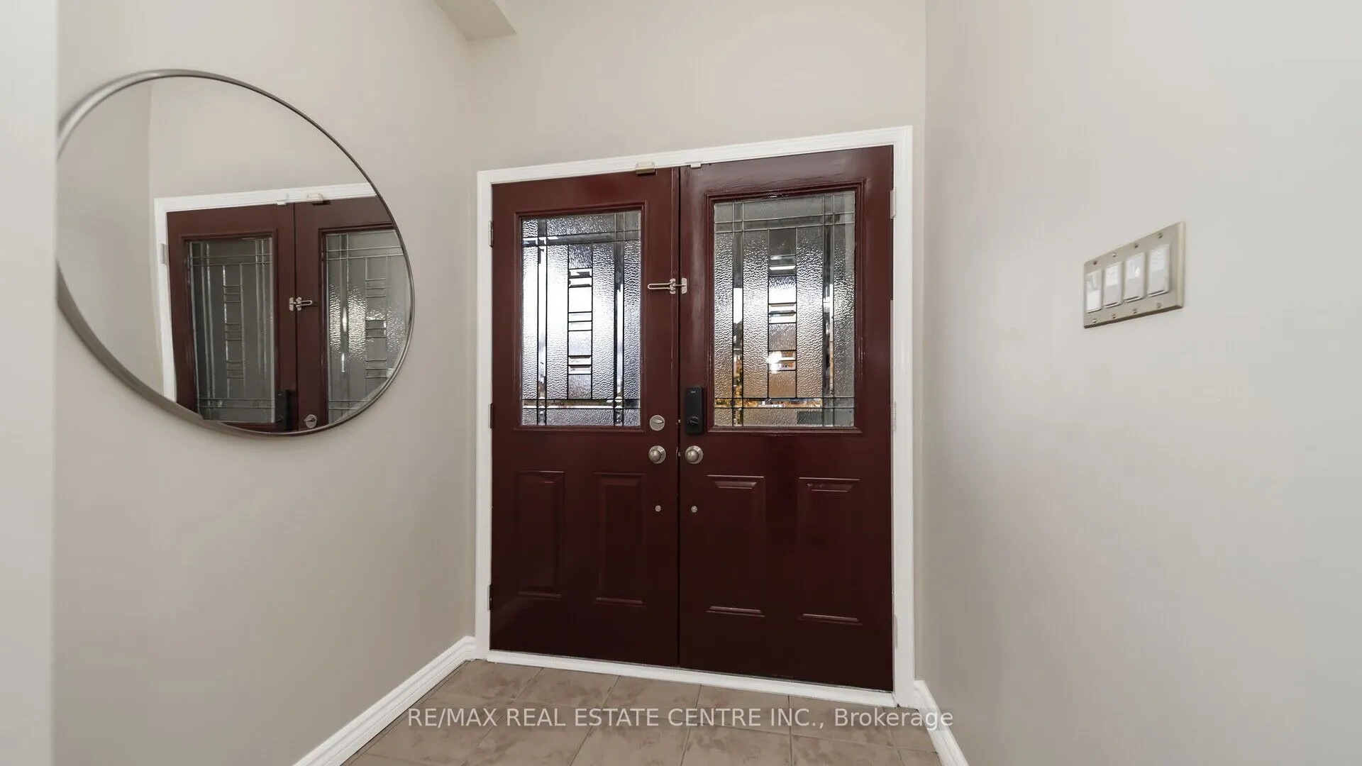 4 Chetholme Place