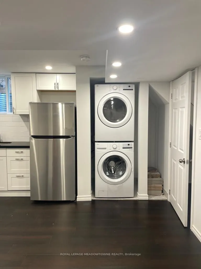 3966 Arbourview Terr #Lower