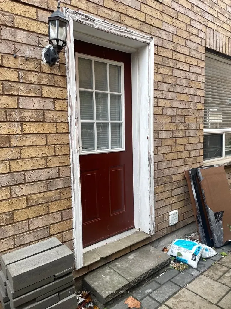 3966 Arbourview Terr #Lower