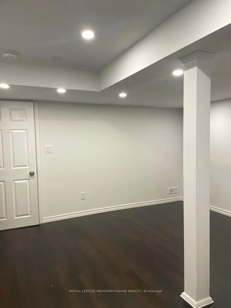 3966 Arbourview Terr #Lower