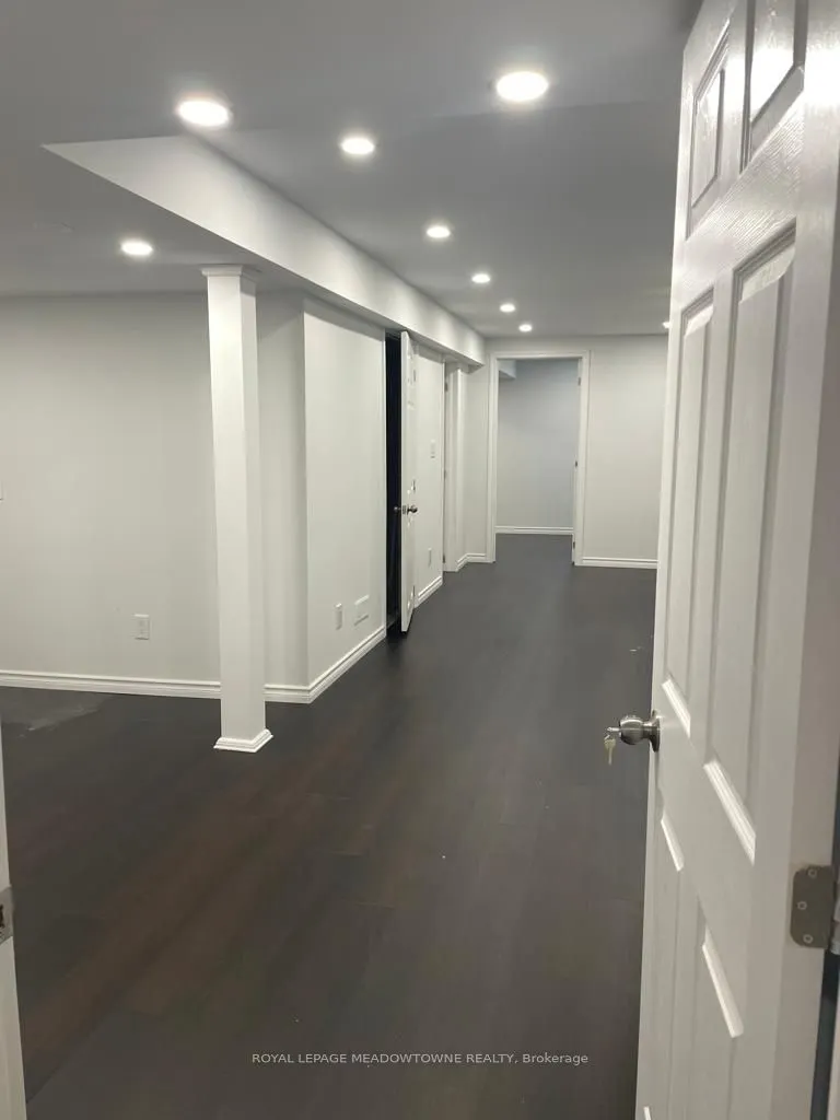 3966 Arbourview Terr #Lower