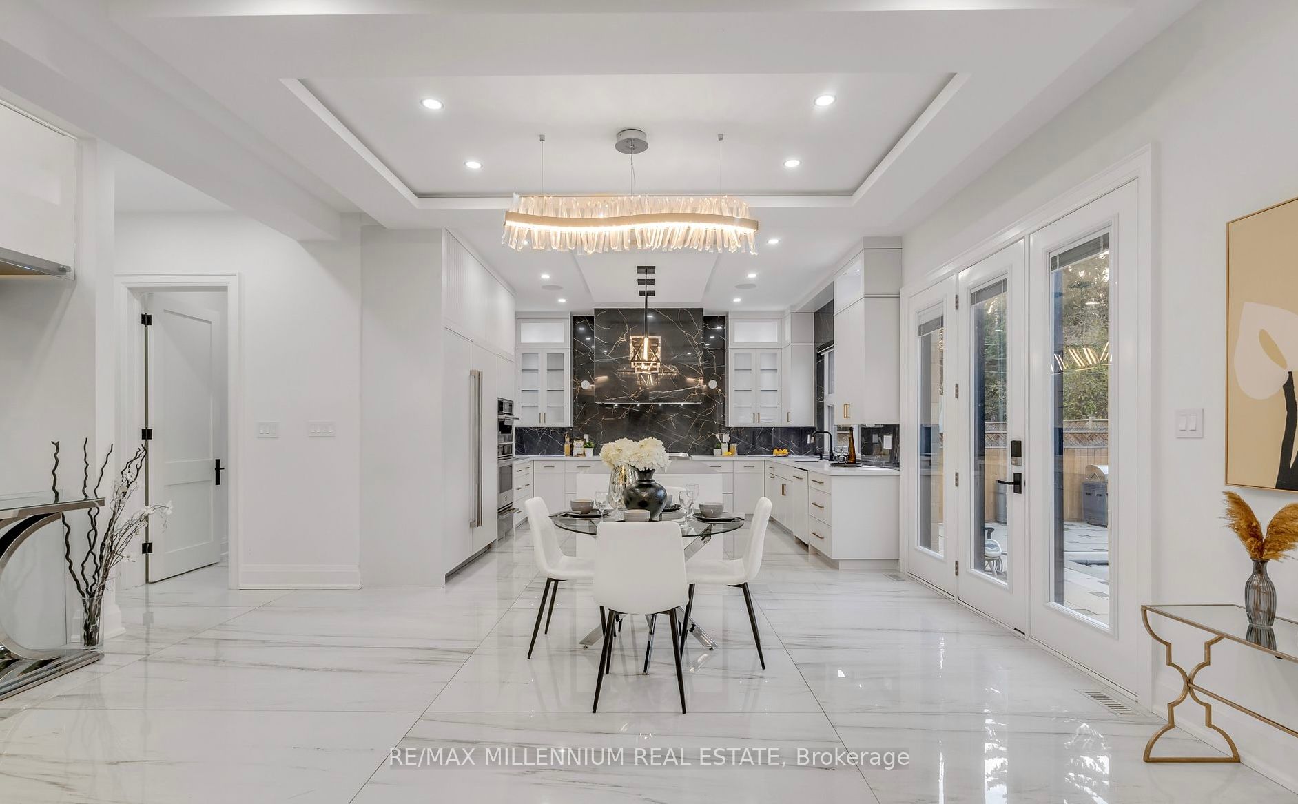 246 Edenbridge Drive