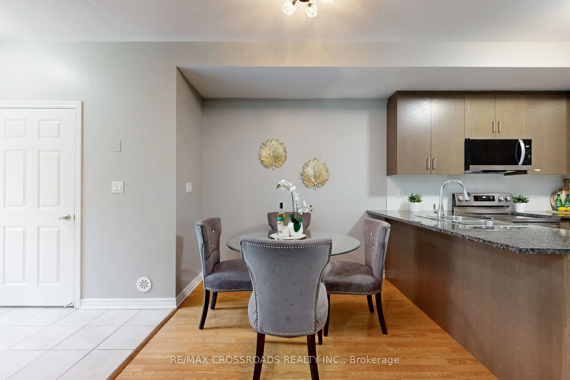 636 Evans Avenue, ## 26
