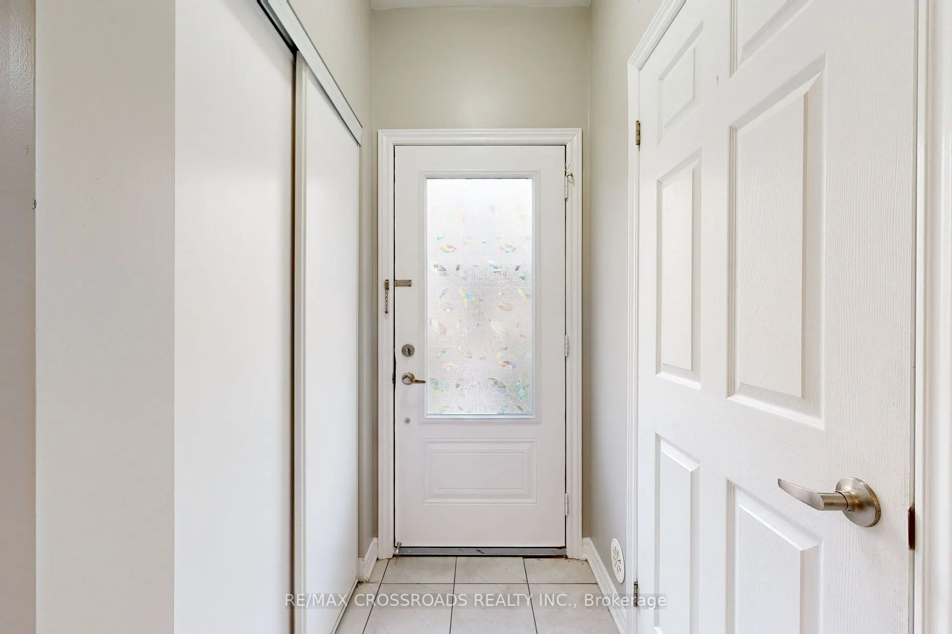 636 Evans Avenue, ## 26