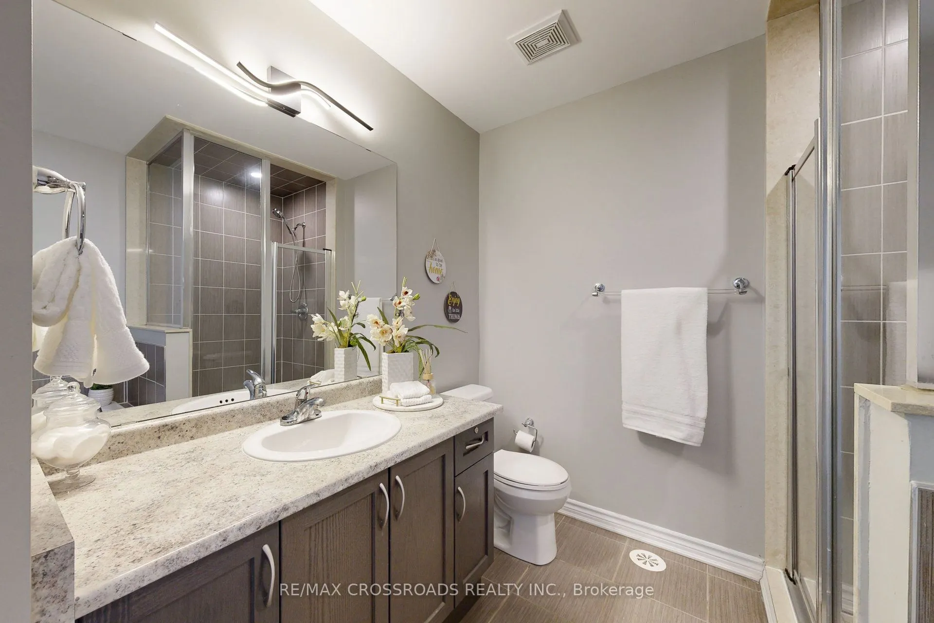 636 Evans Avenue, ## 26