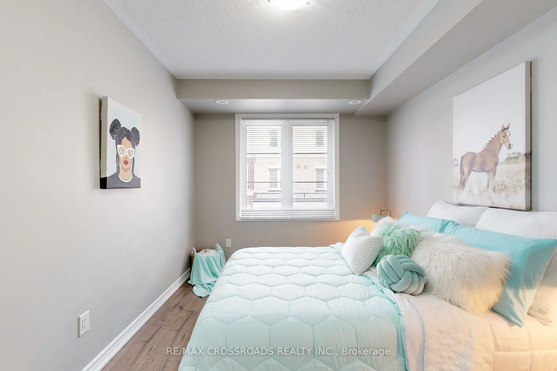 636 Evans Avenue, ## 26