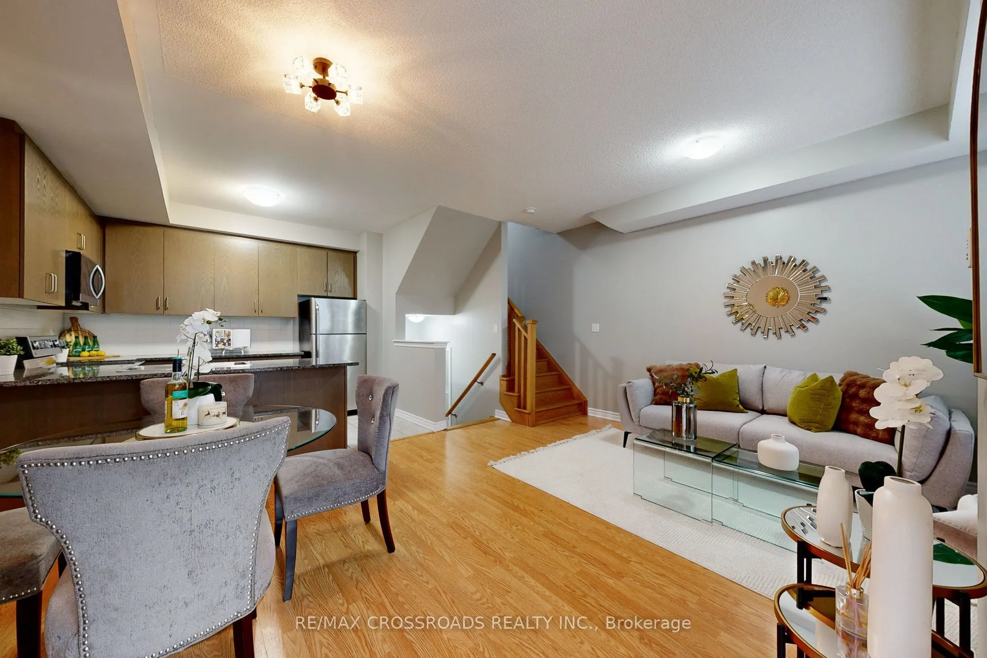 636 Evans Avenue, ## 26