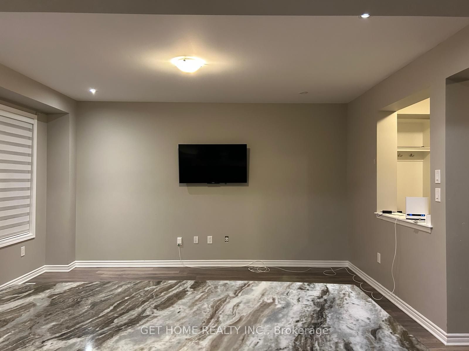 6 Facet Street