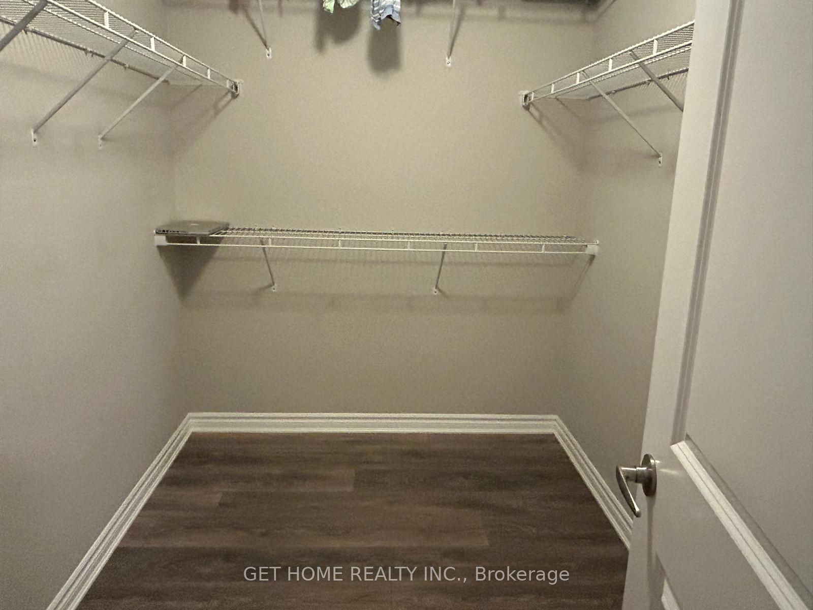 6 Facet Street