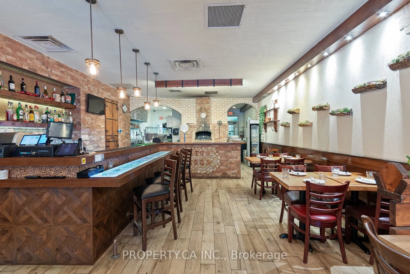 2312 Bloor Street W