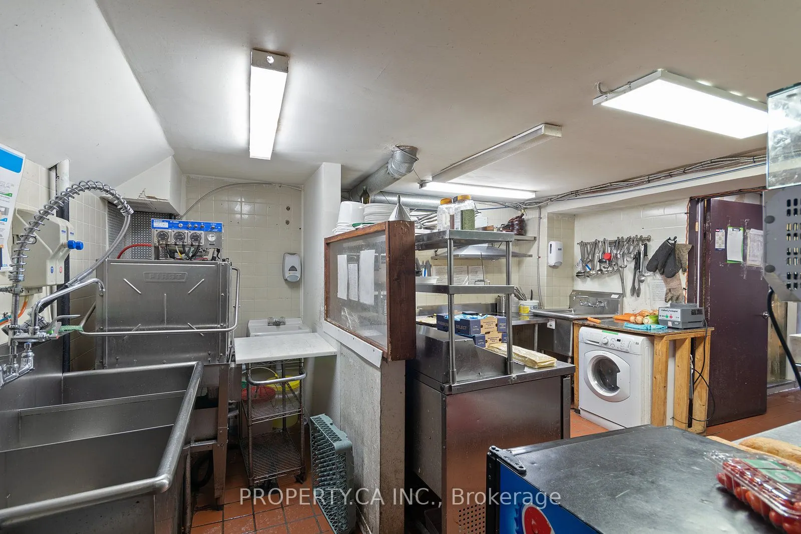2312 Bloor Street W