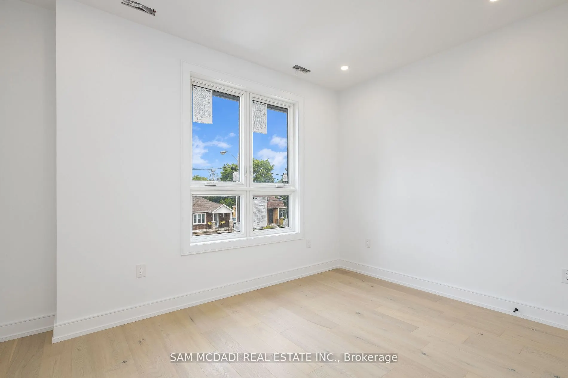 73 Elma Street