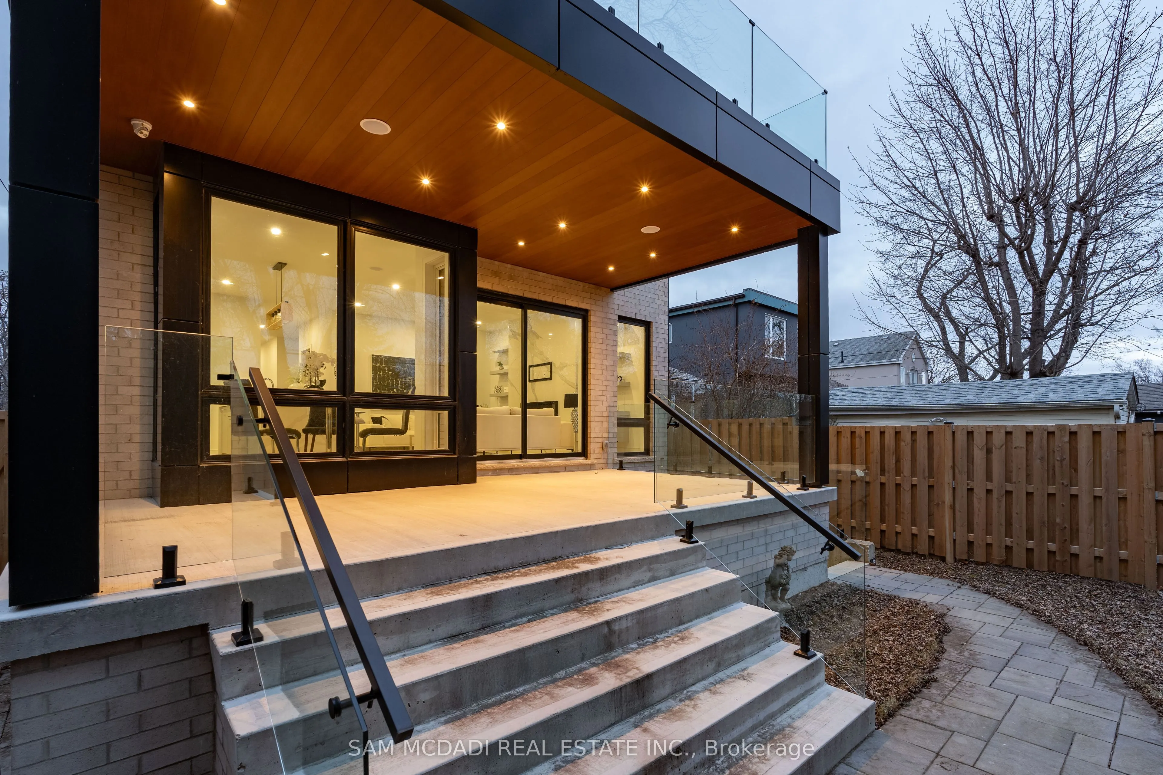 73 Elma Street