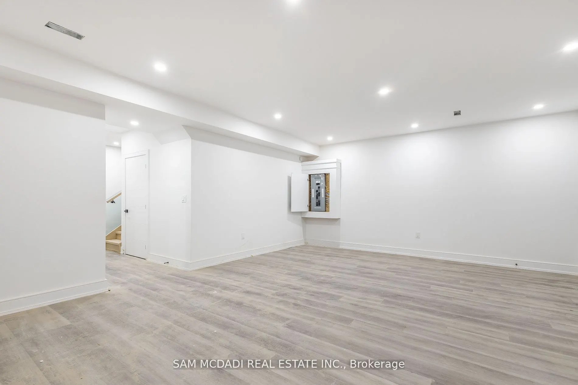 73 Elma Street