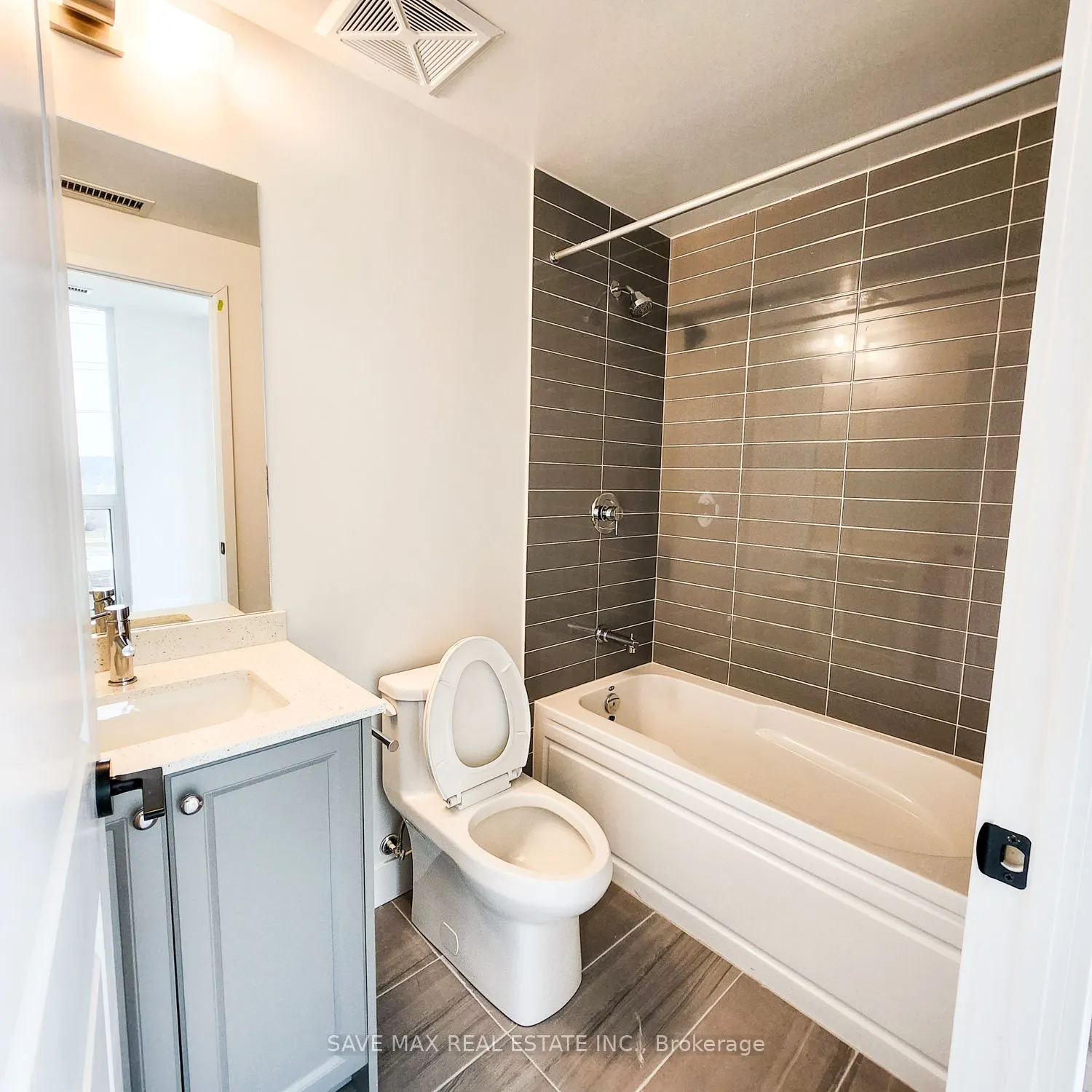 2333 Khalsa Gate, #411