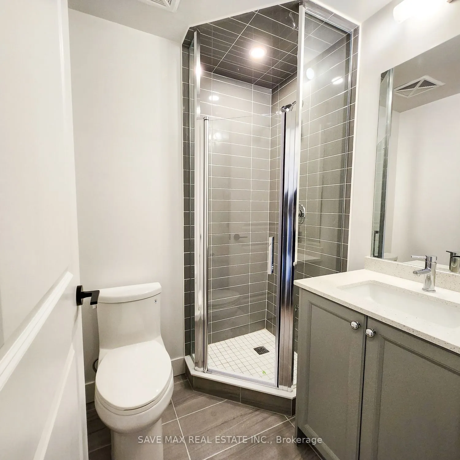 2333 Khalsa Gate, #411