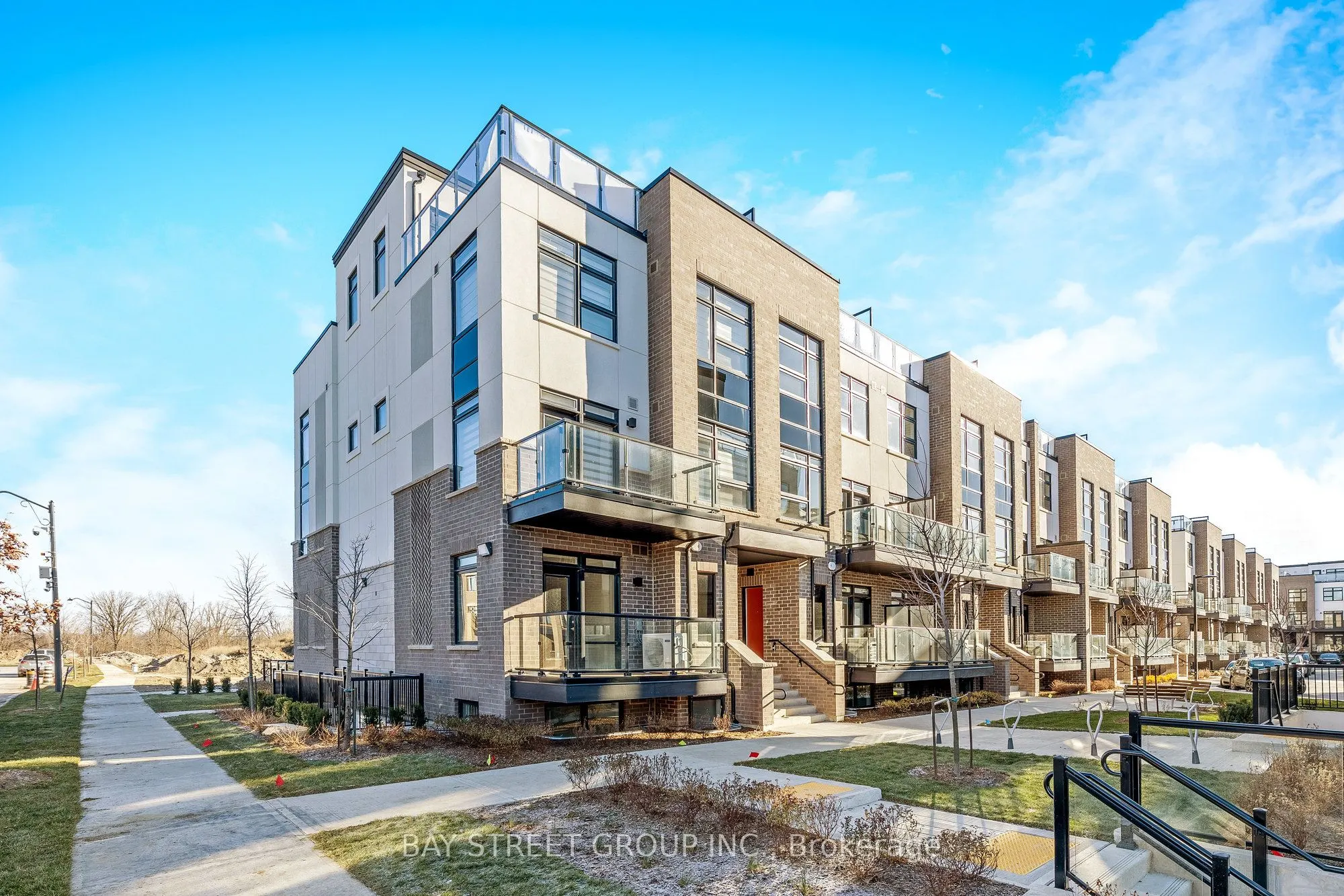 1573 Rose Way #111