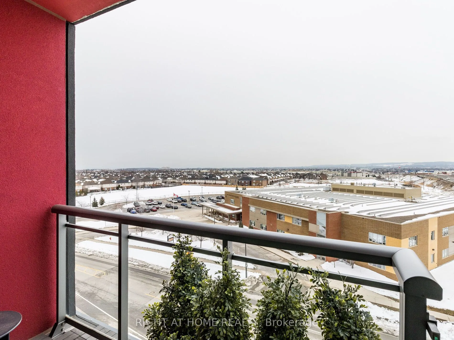 5220 Dundas Street, #D620