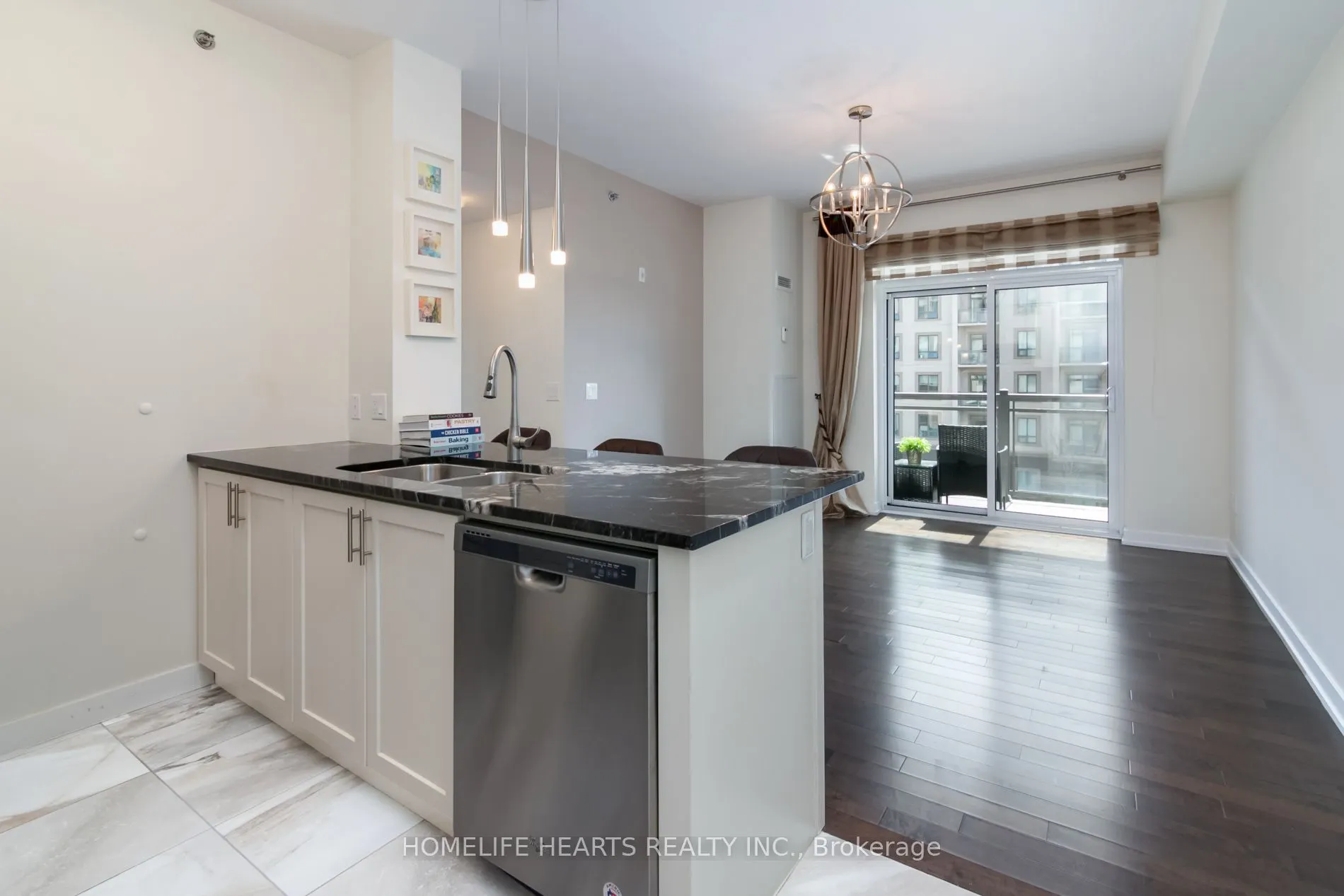 2486 Old Bronte Road, #303