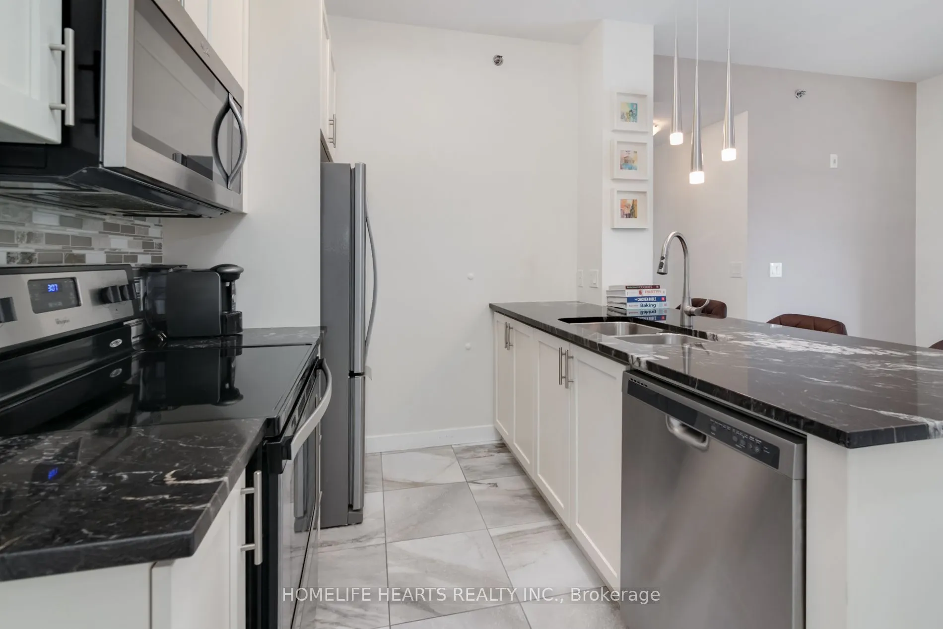 2486 Old Bronte Road, #303