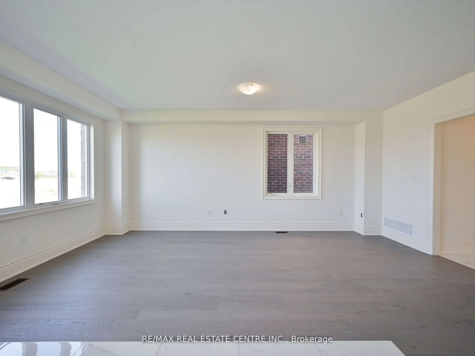 1555 Severn Drive