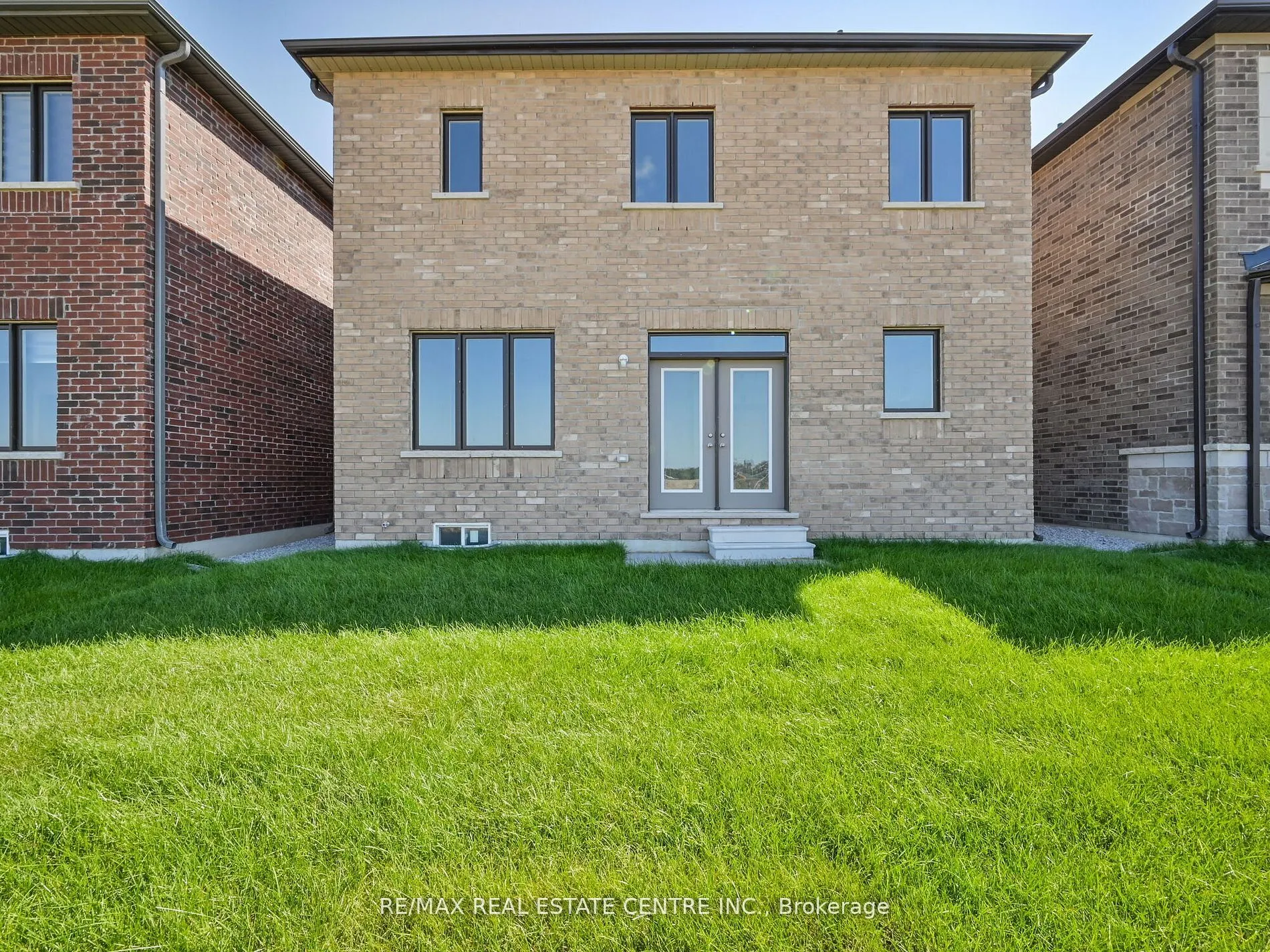 1555 Severn Drive