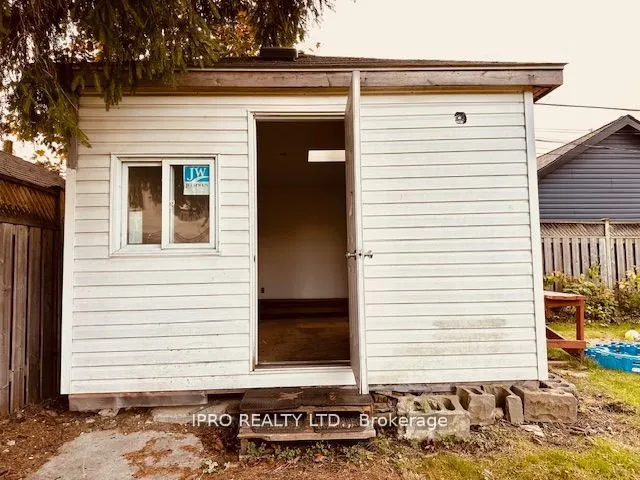 122 Milton Street