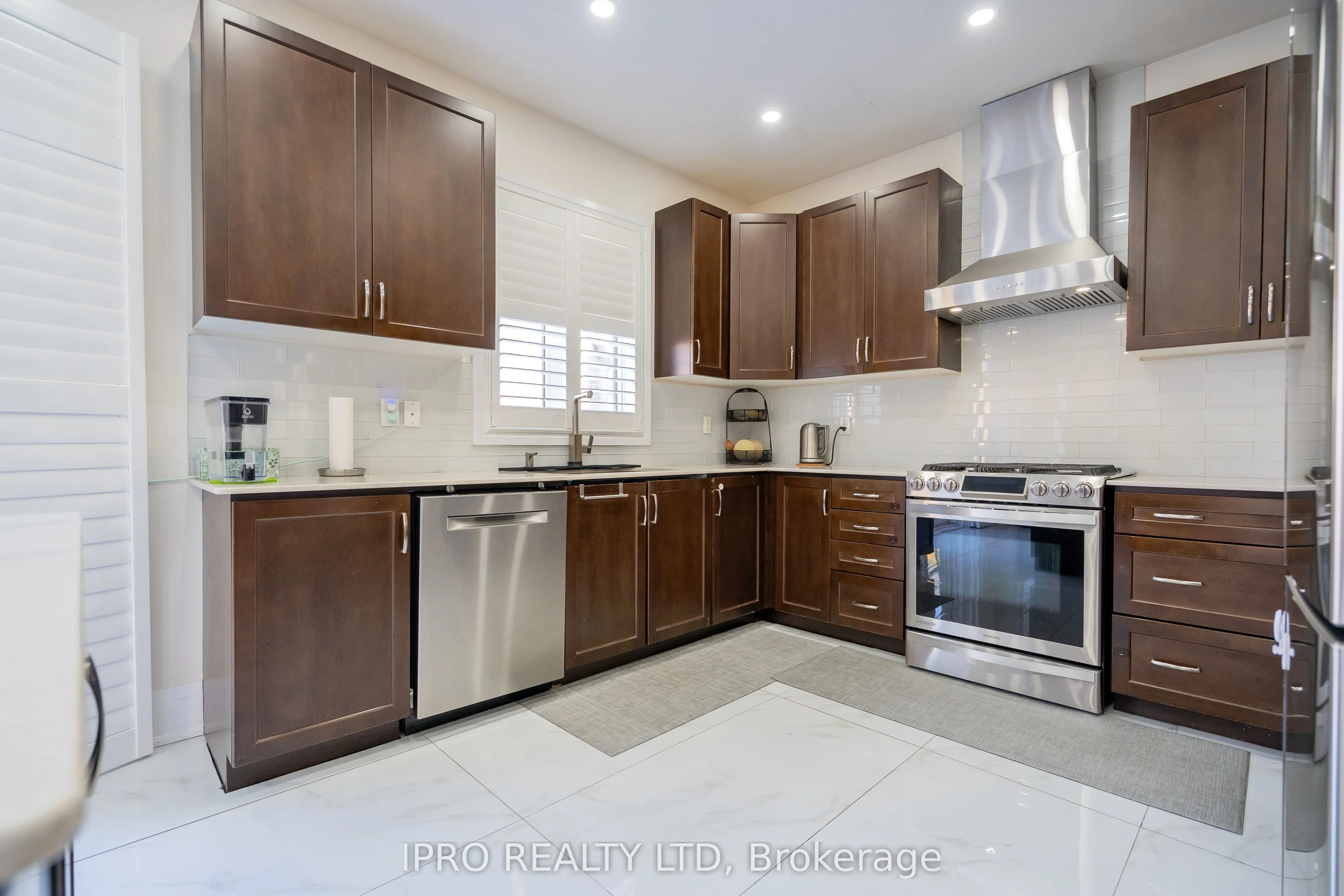 11 Goodsway Trail