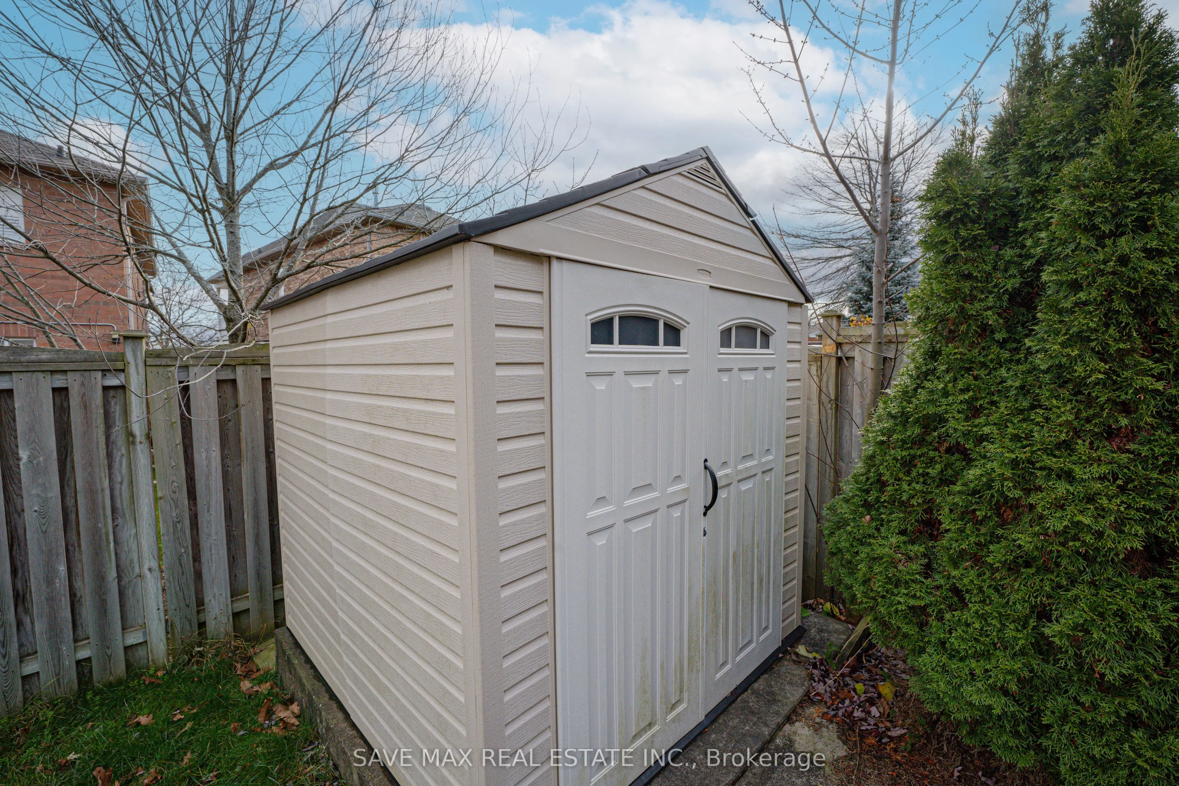 82 Belmont Boulevard