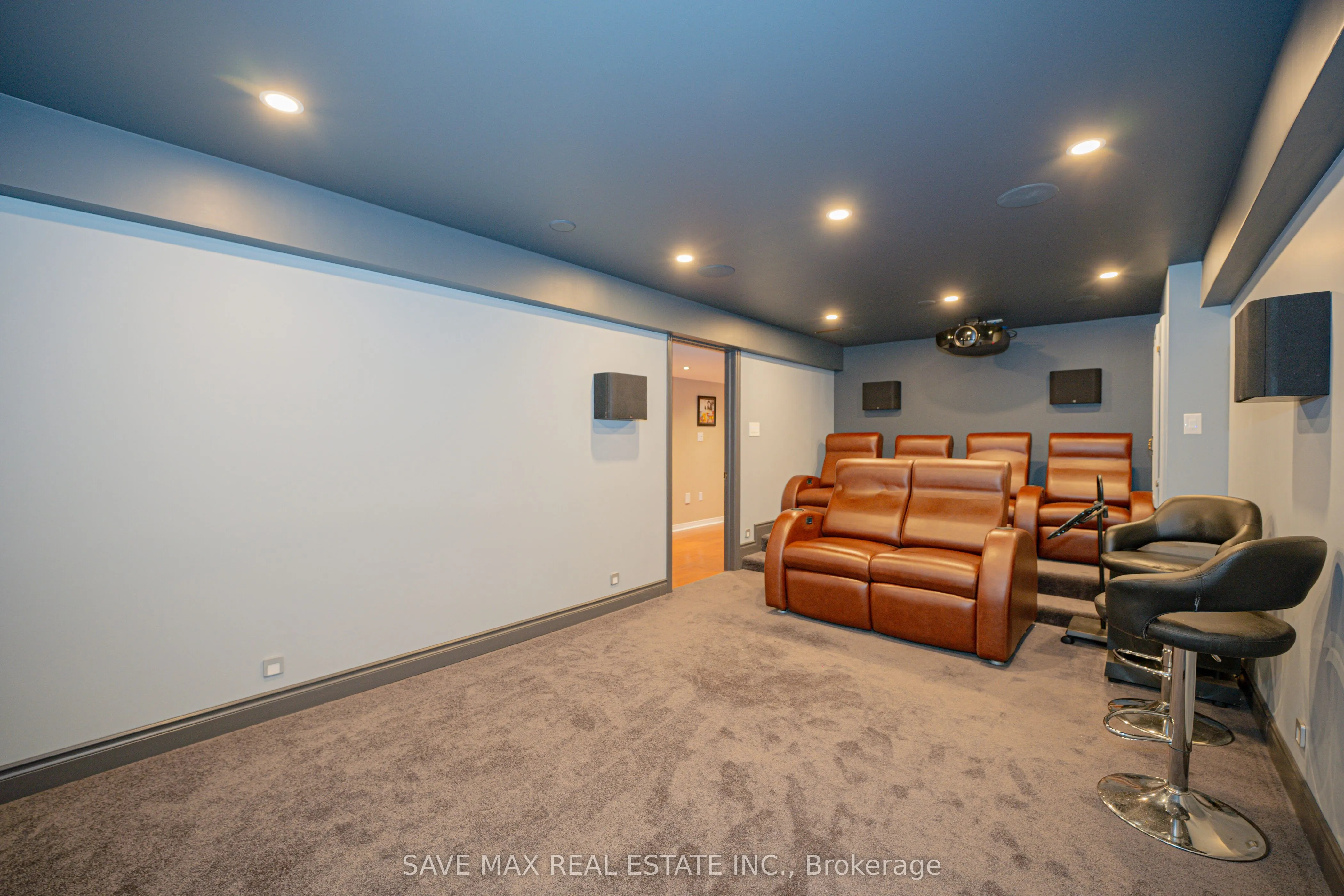 82 Belmont Boulevard