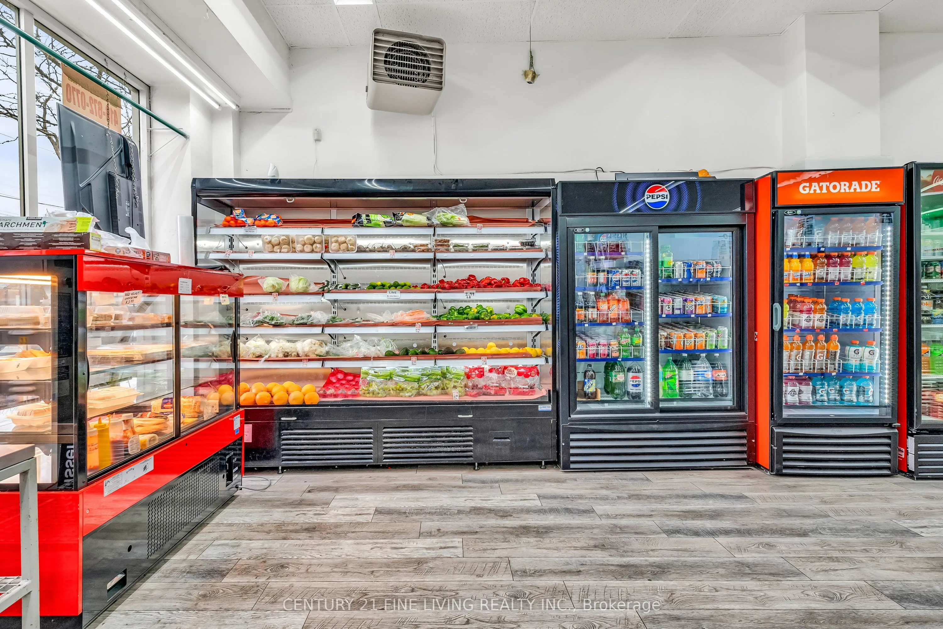 2863 Lake shore Boulevard W, #Main