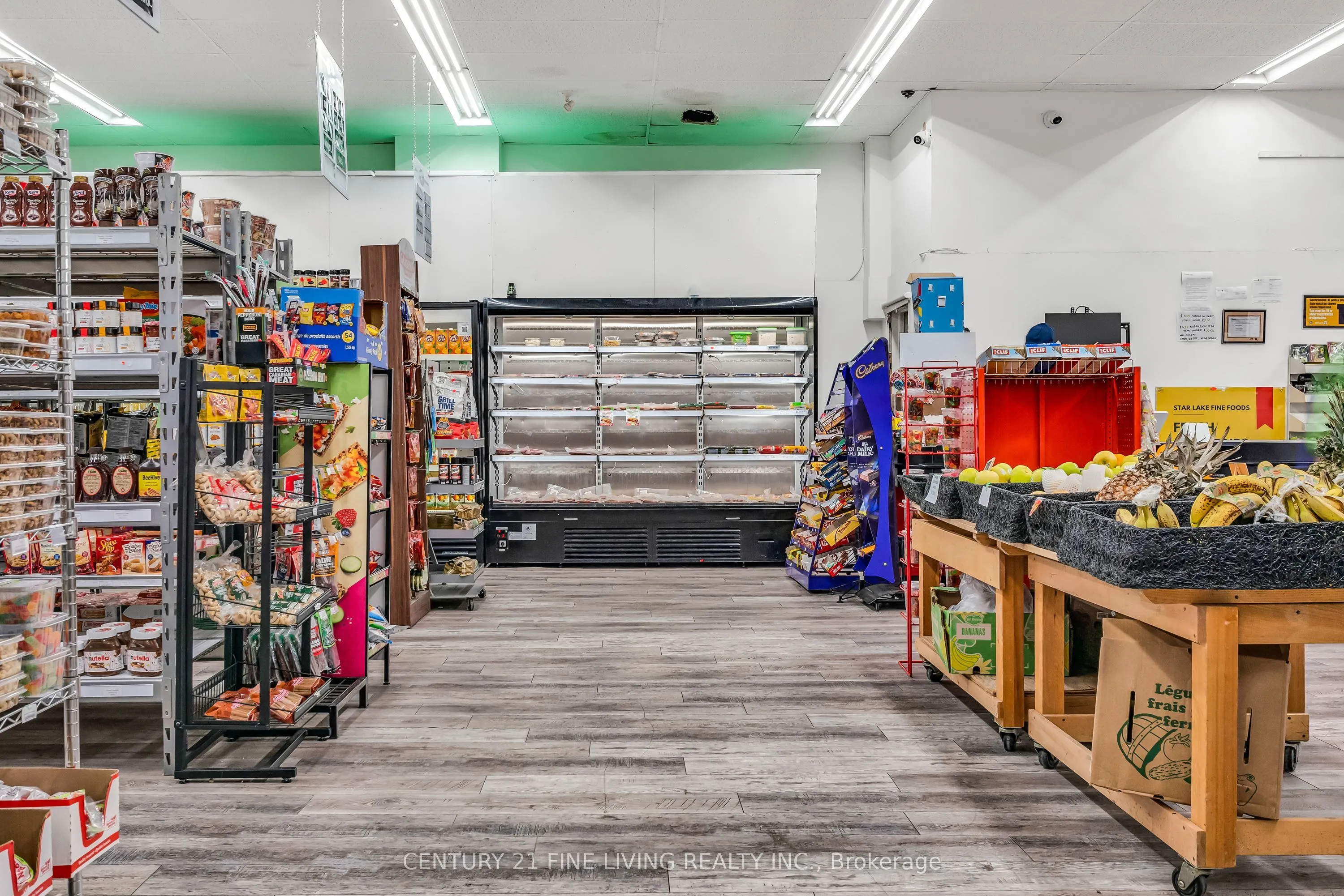 2863 Lake shore Boulevard W, #Main