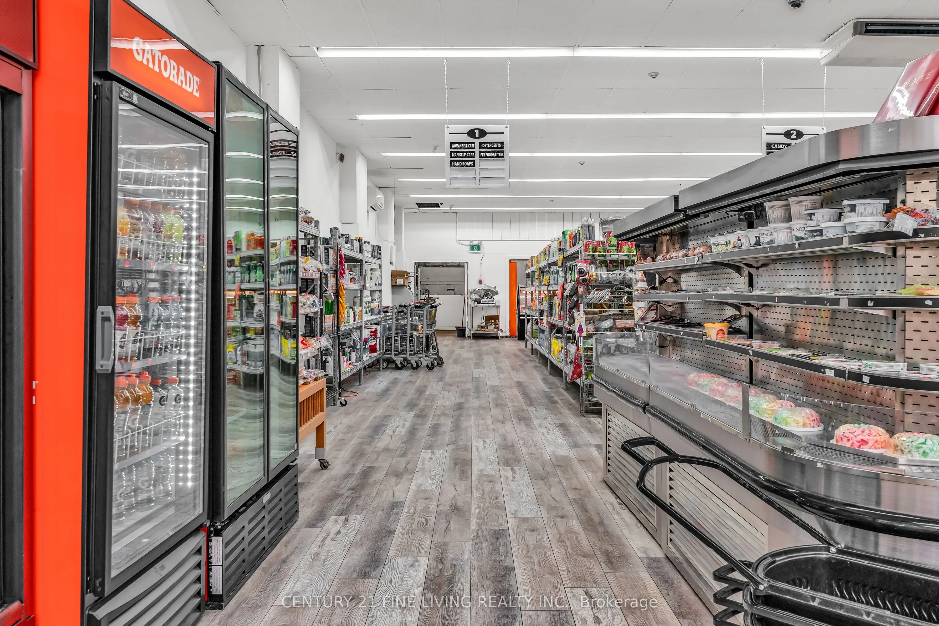 2863 Lake shore Boulevard W, #Main