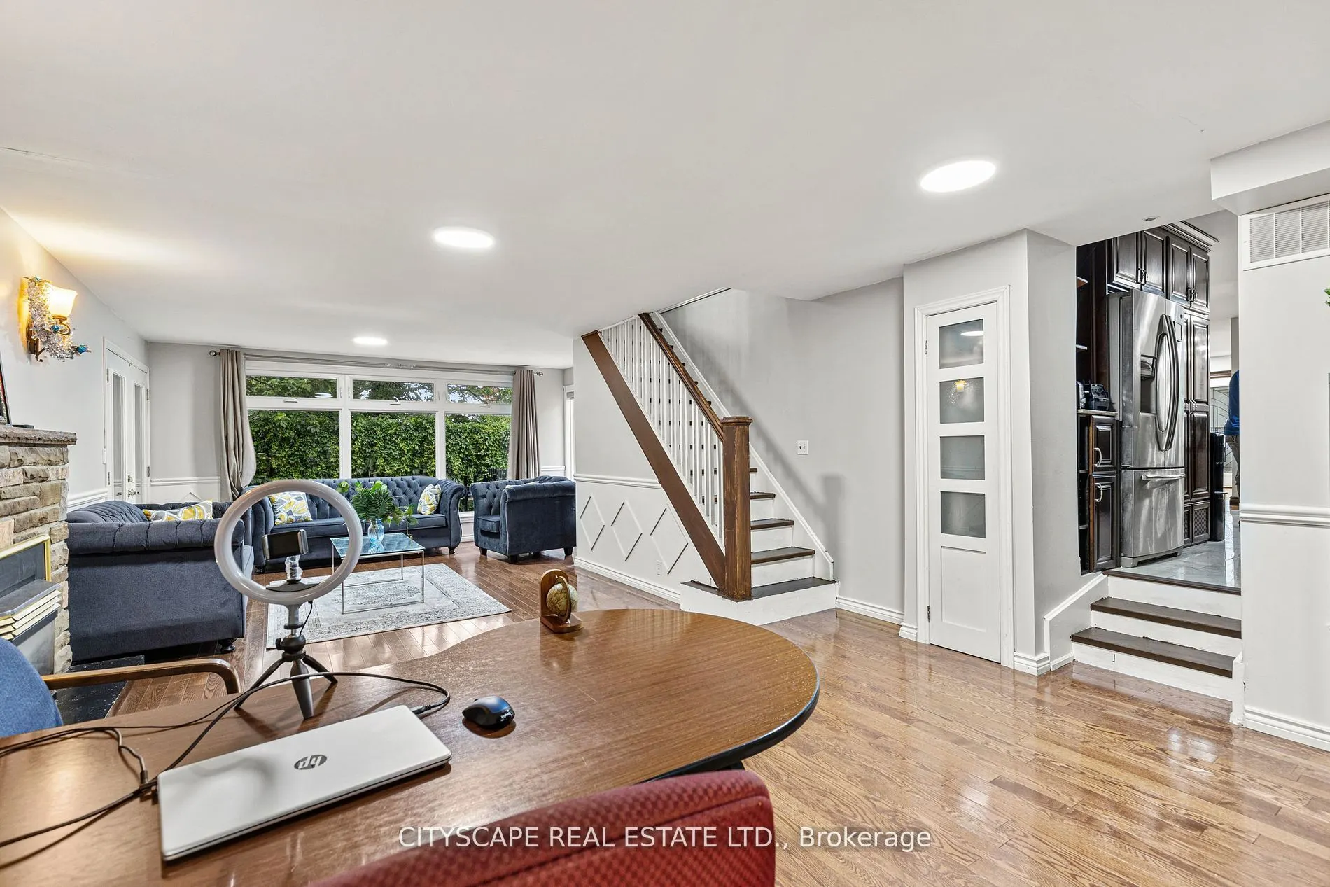 11 Brookside Drive