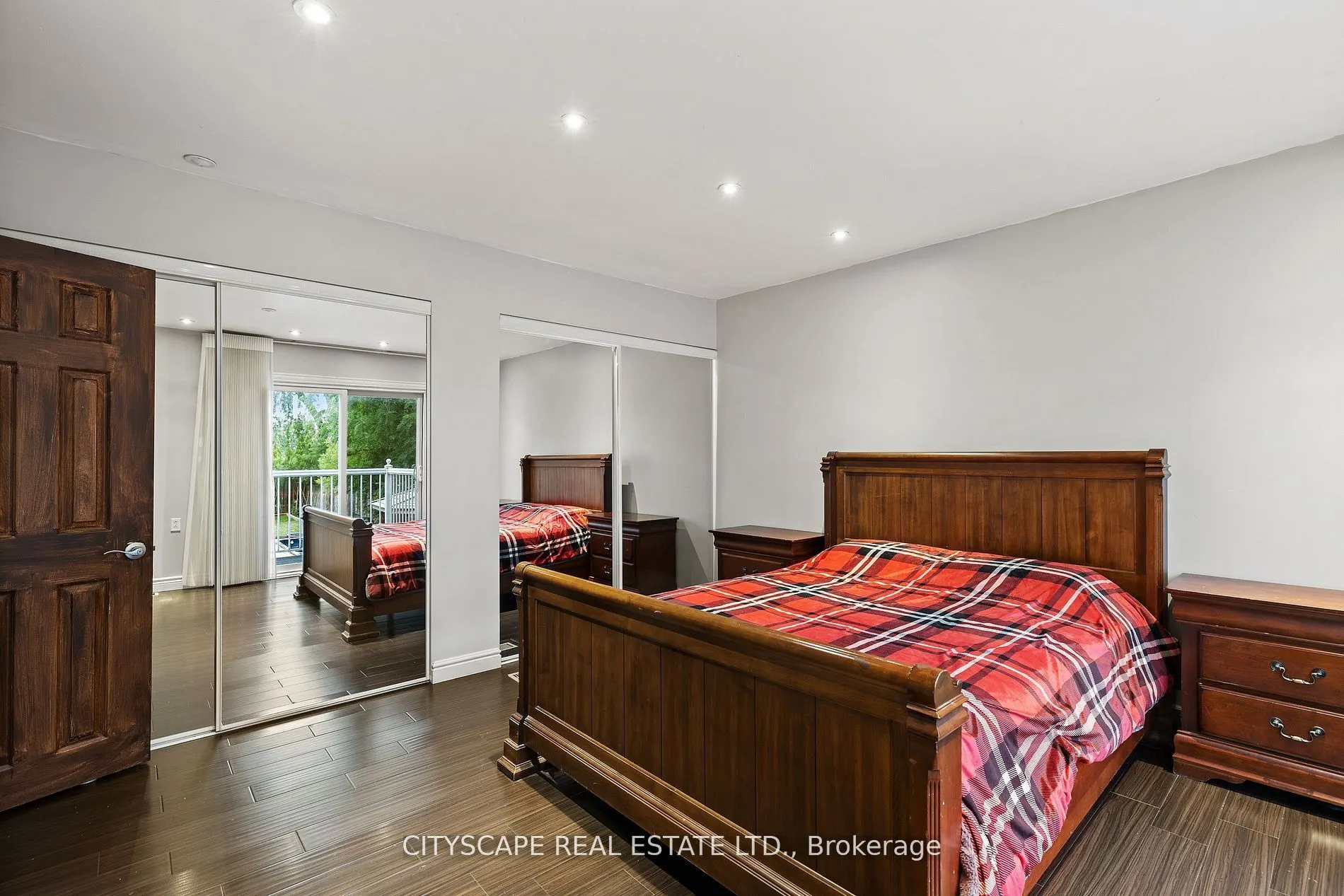 11 Brookside Drive