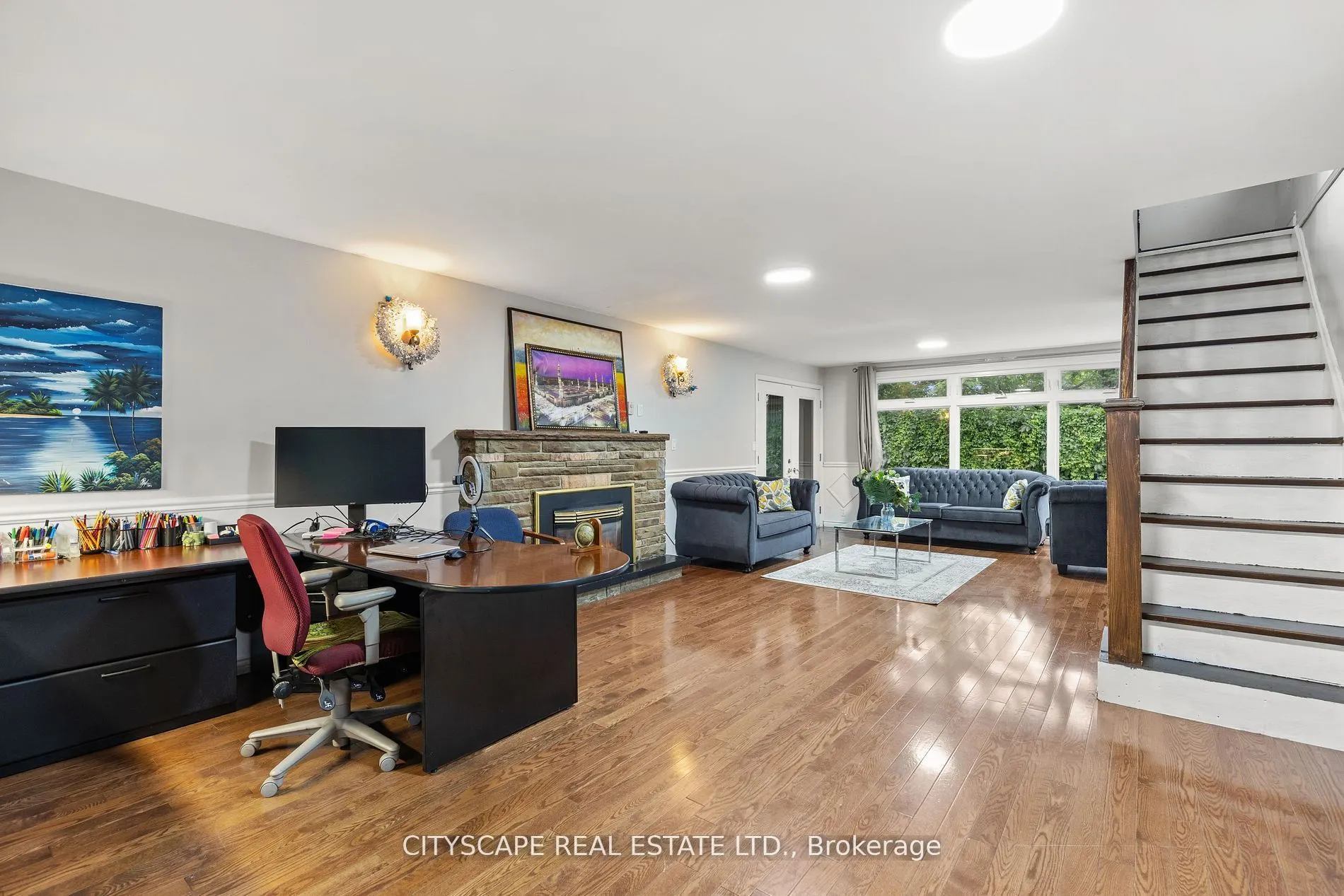 11 Brookside Drive