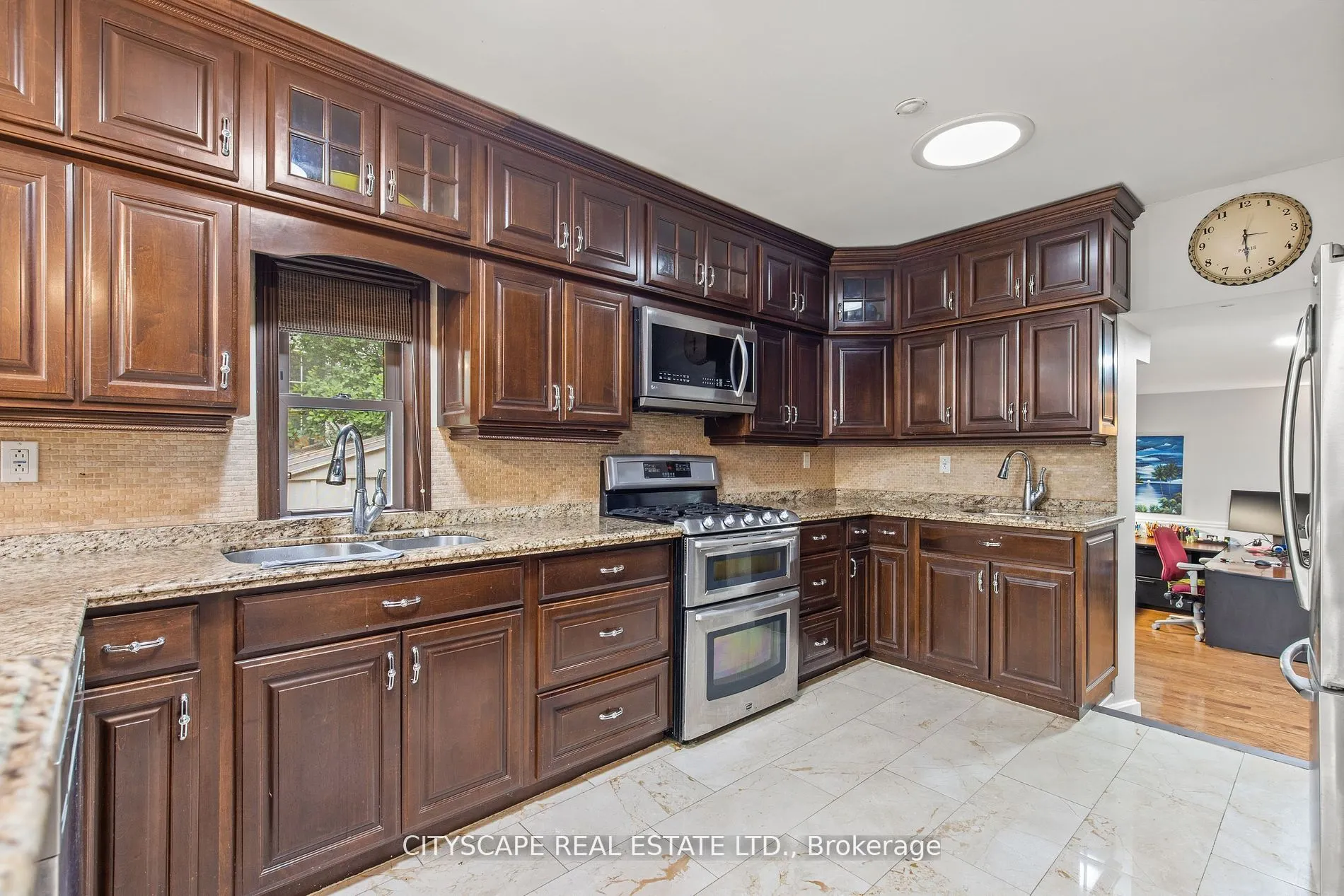 11 Brookside Drive
