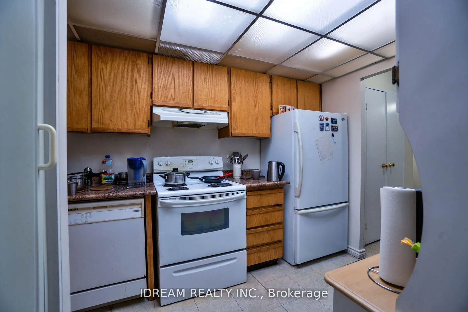 3700 Kaneff Crescent, #211
