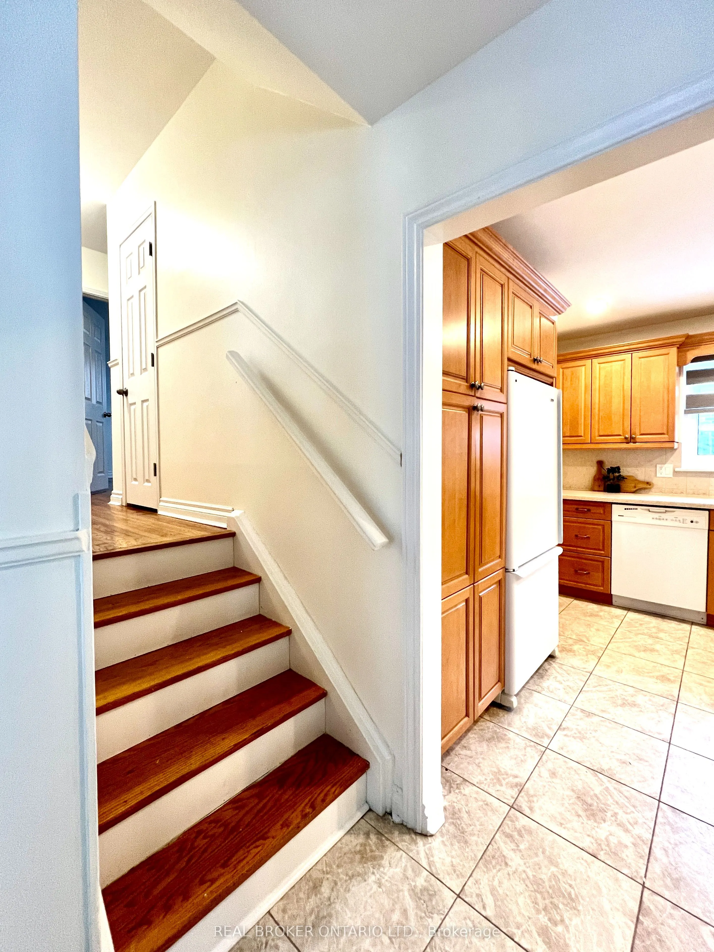 5285 Woodhaven Court, #Main