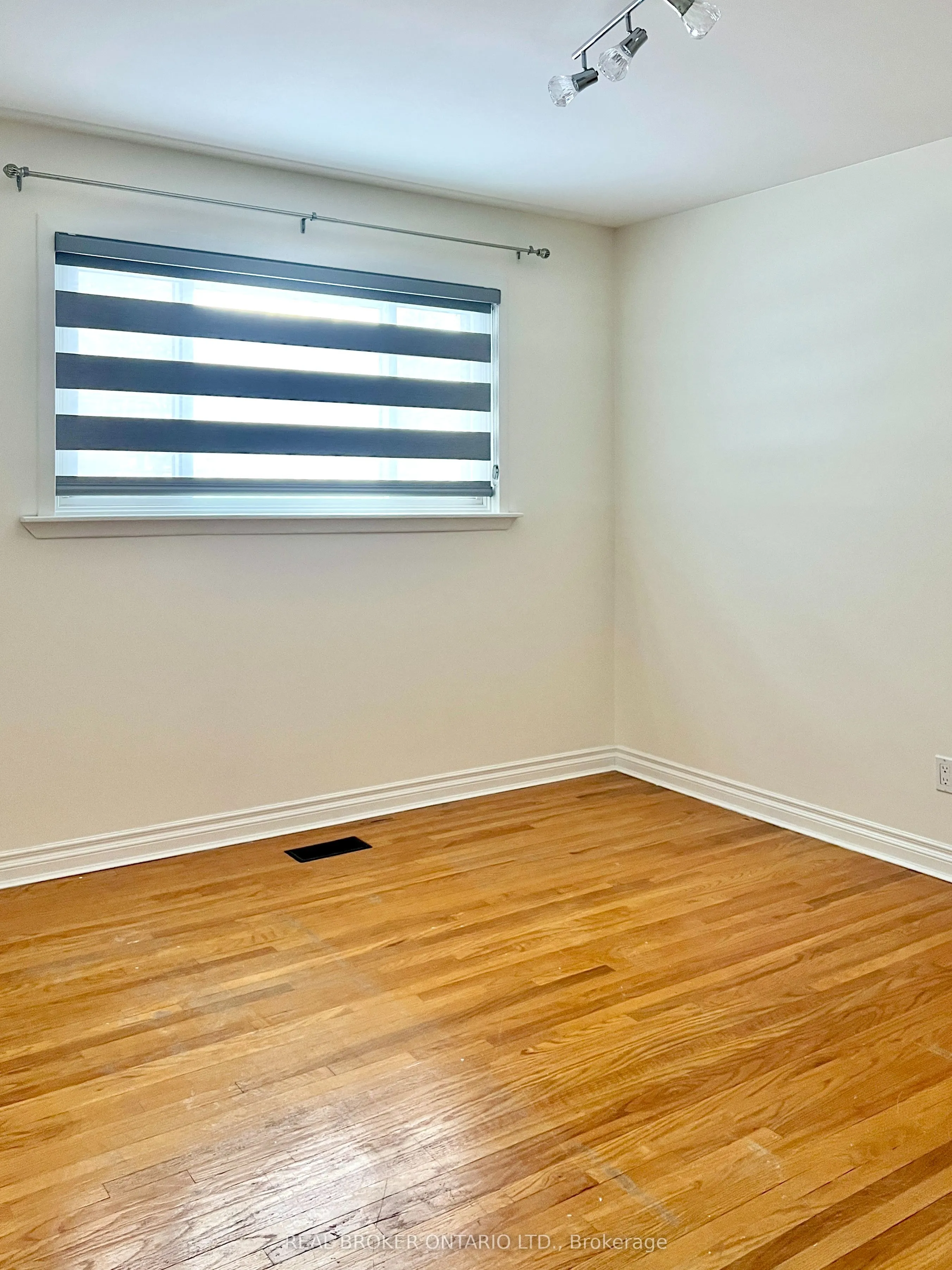 5285 Woodhaven Court, #Main