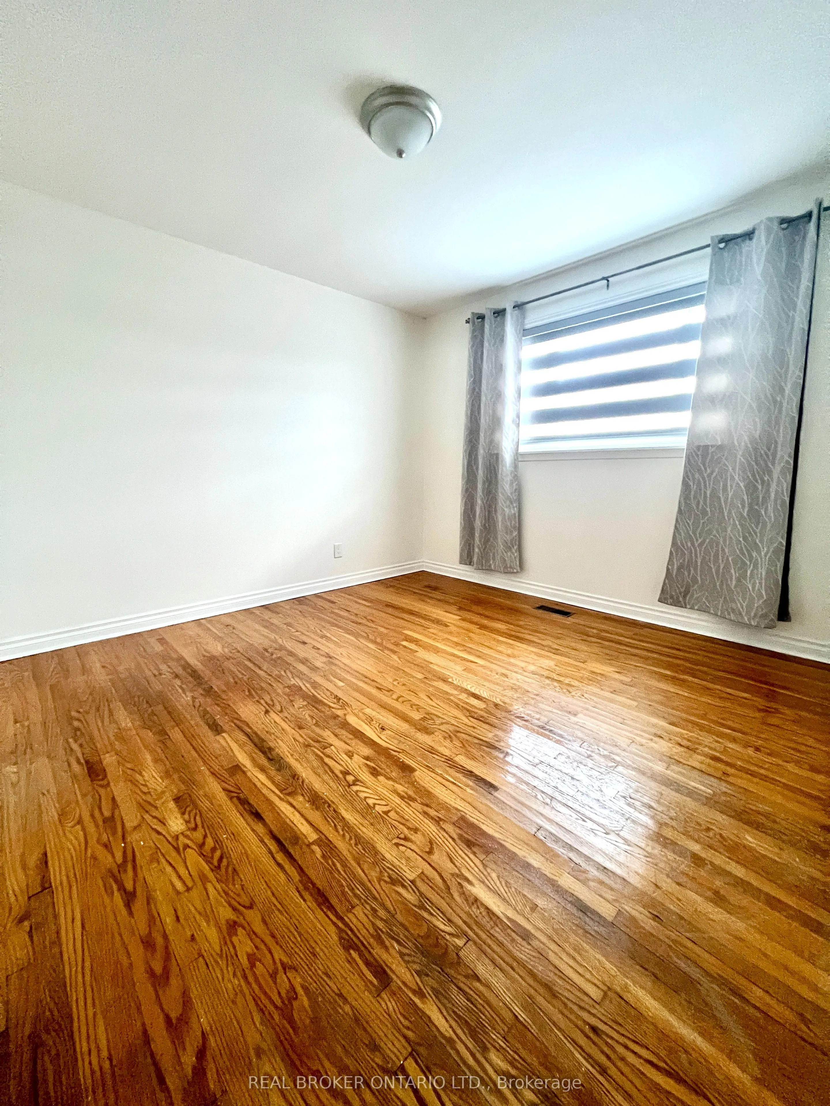 5285 Woodhaven Court, #Main