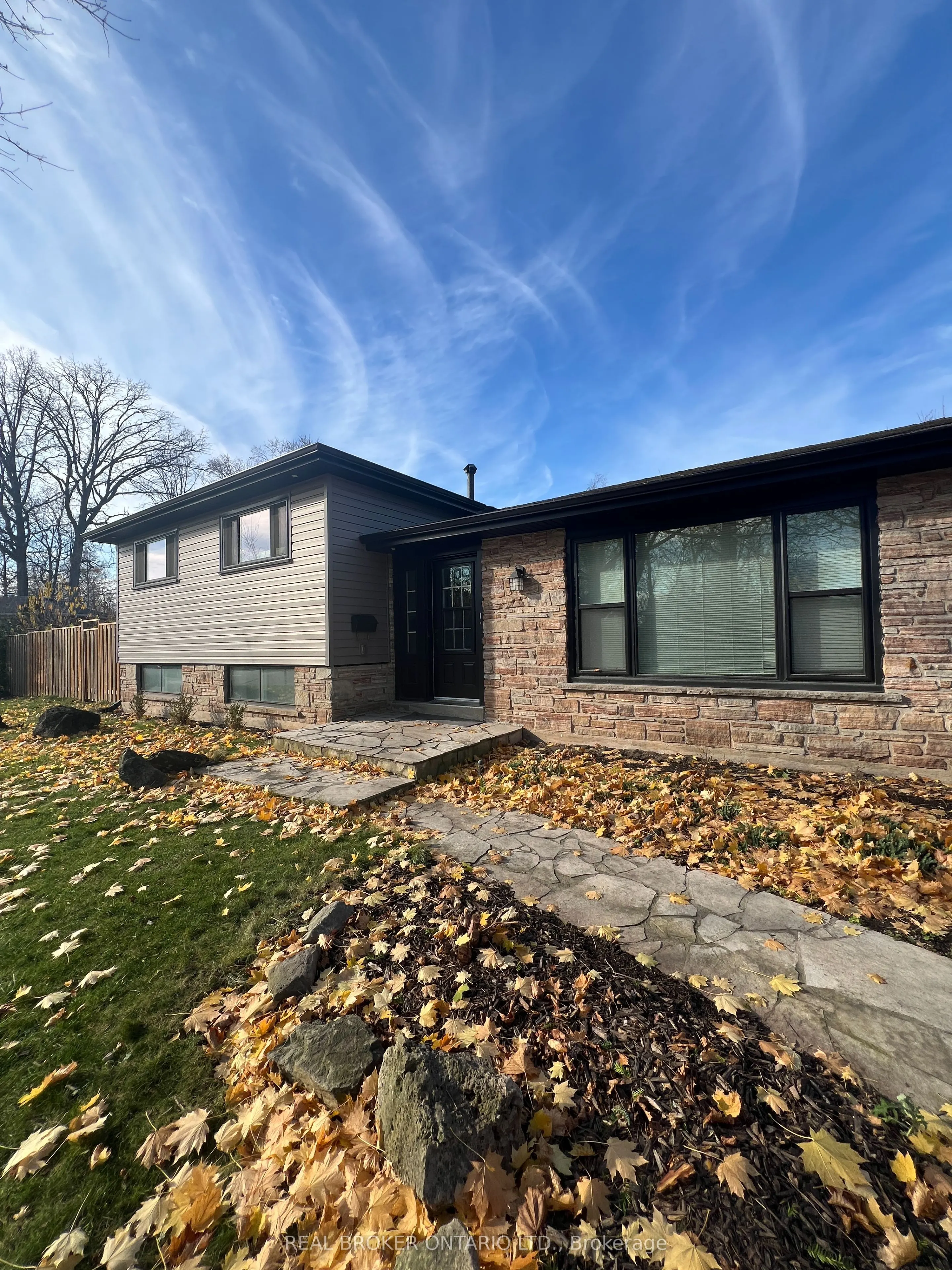 5285 Woodhaven Court, #Main