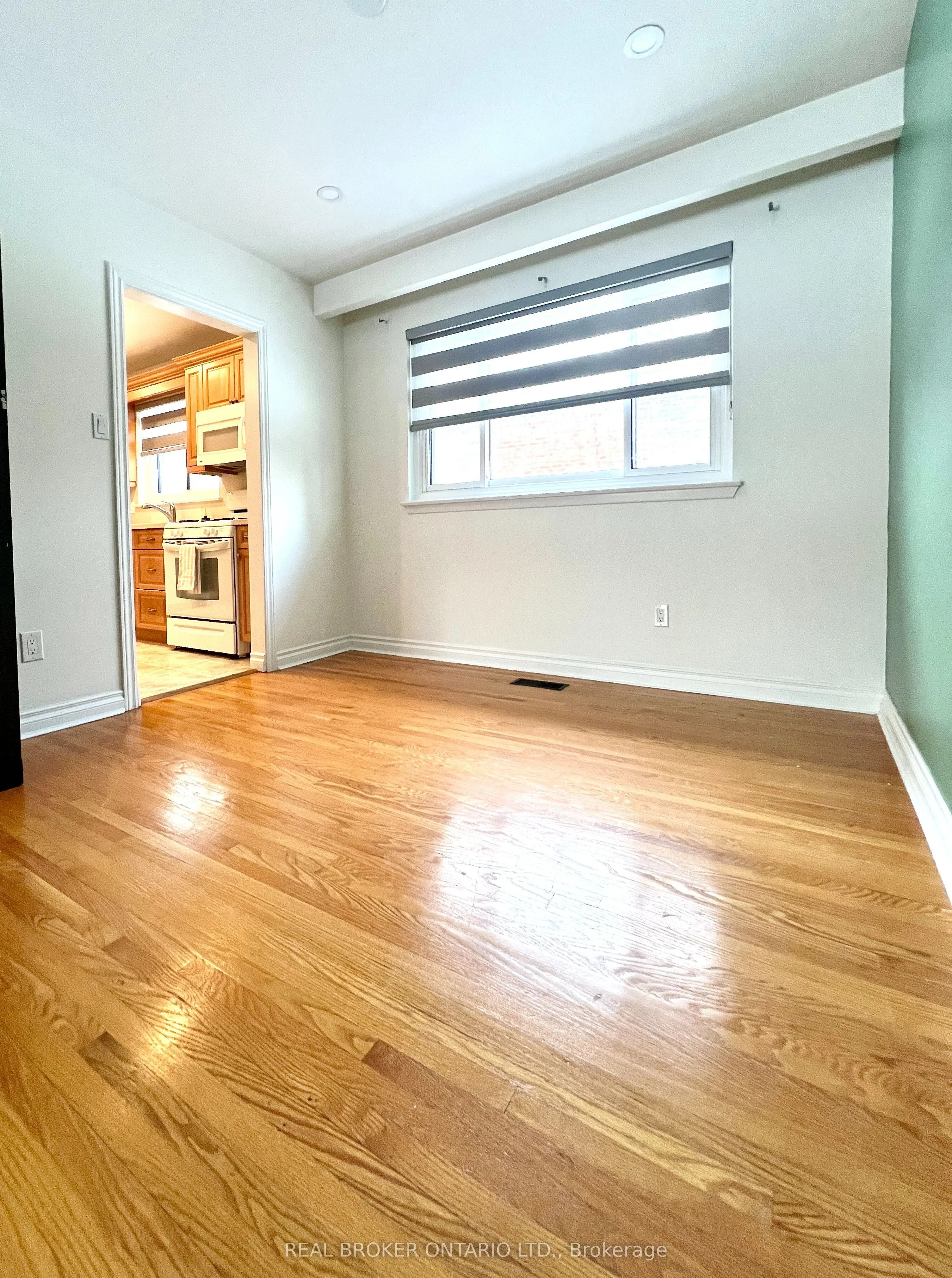 5285 Woodhaven Court, #Main