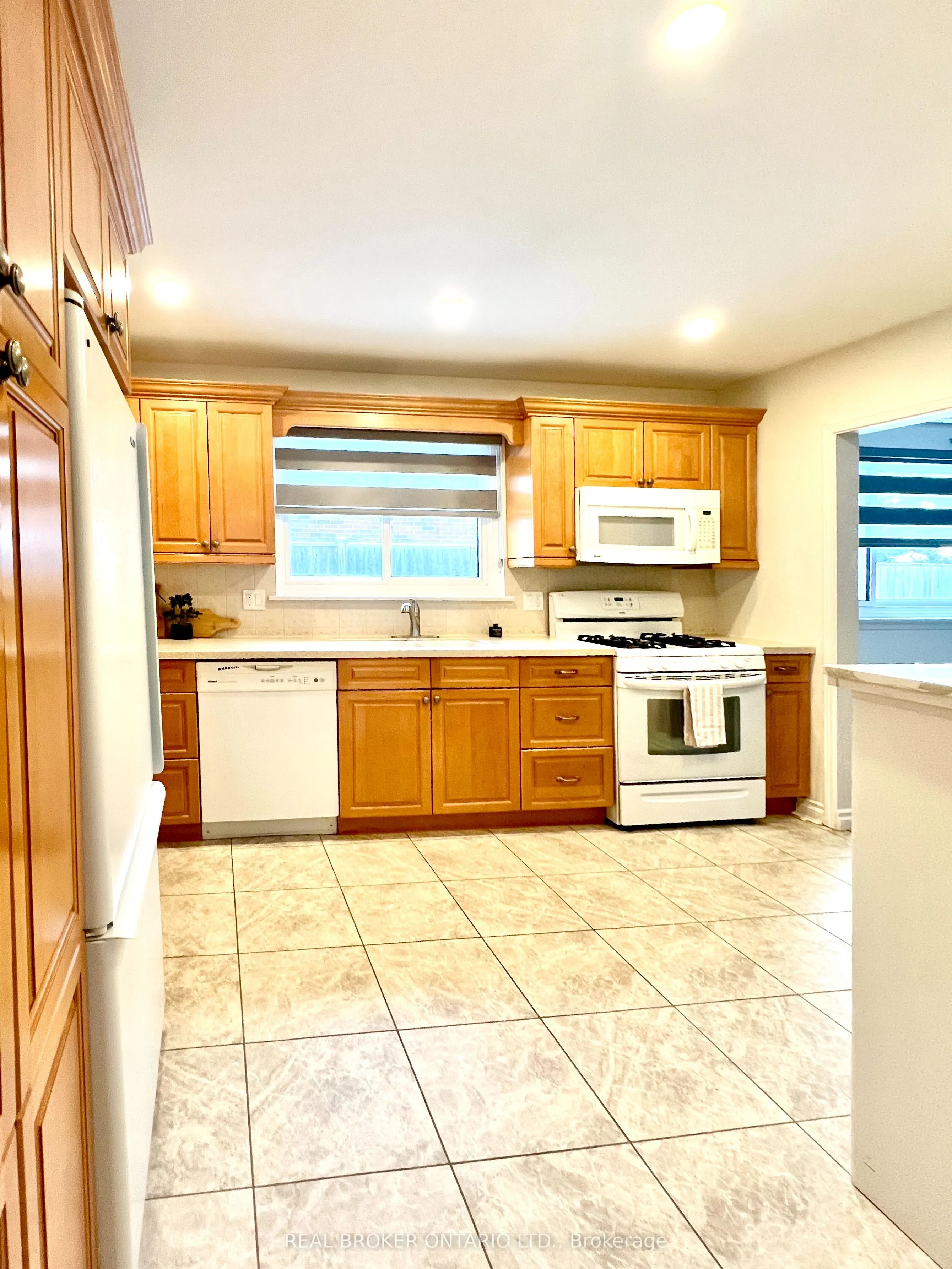 5285 Woodhaven Court, #Main