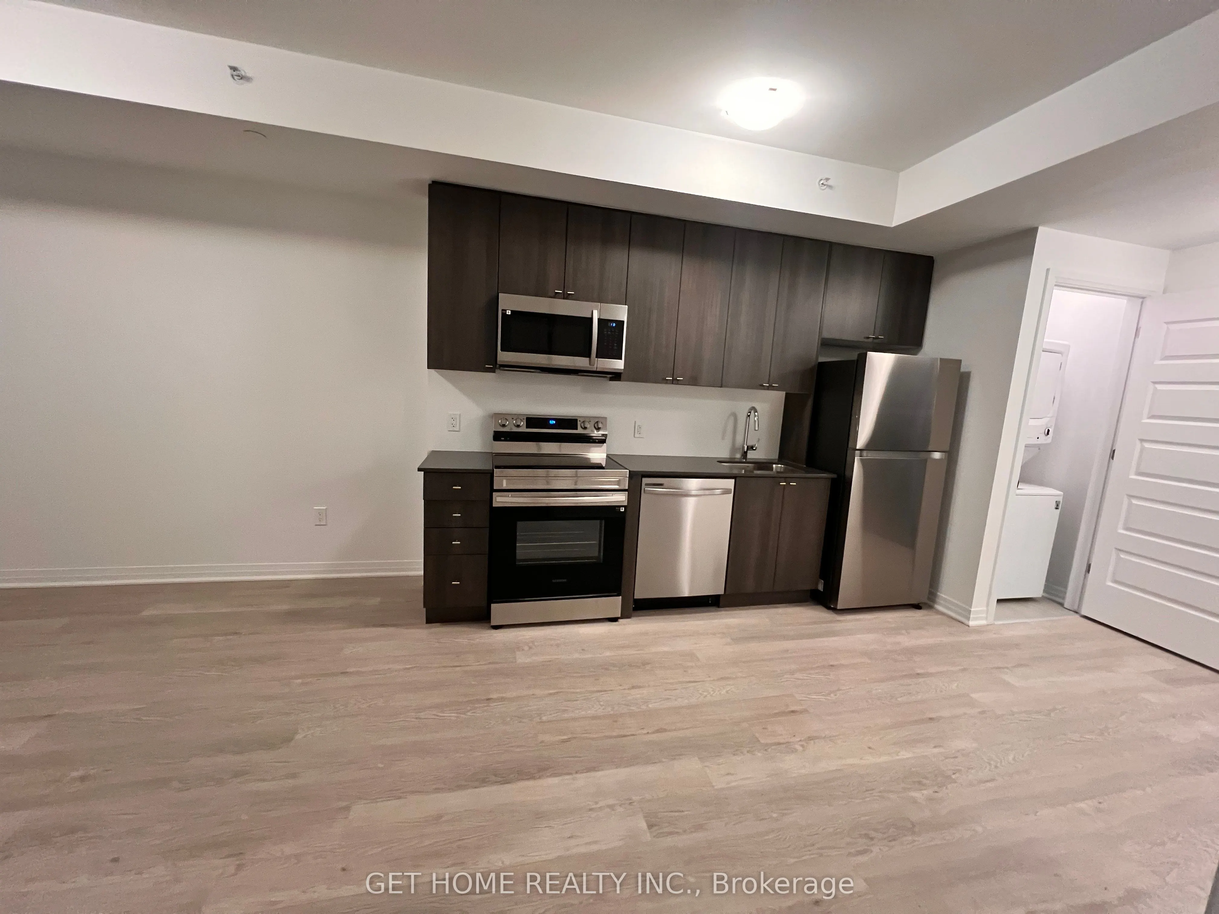 490 Gordon Krantz Avenue, #510