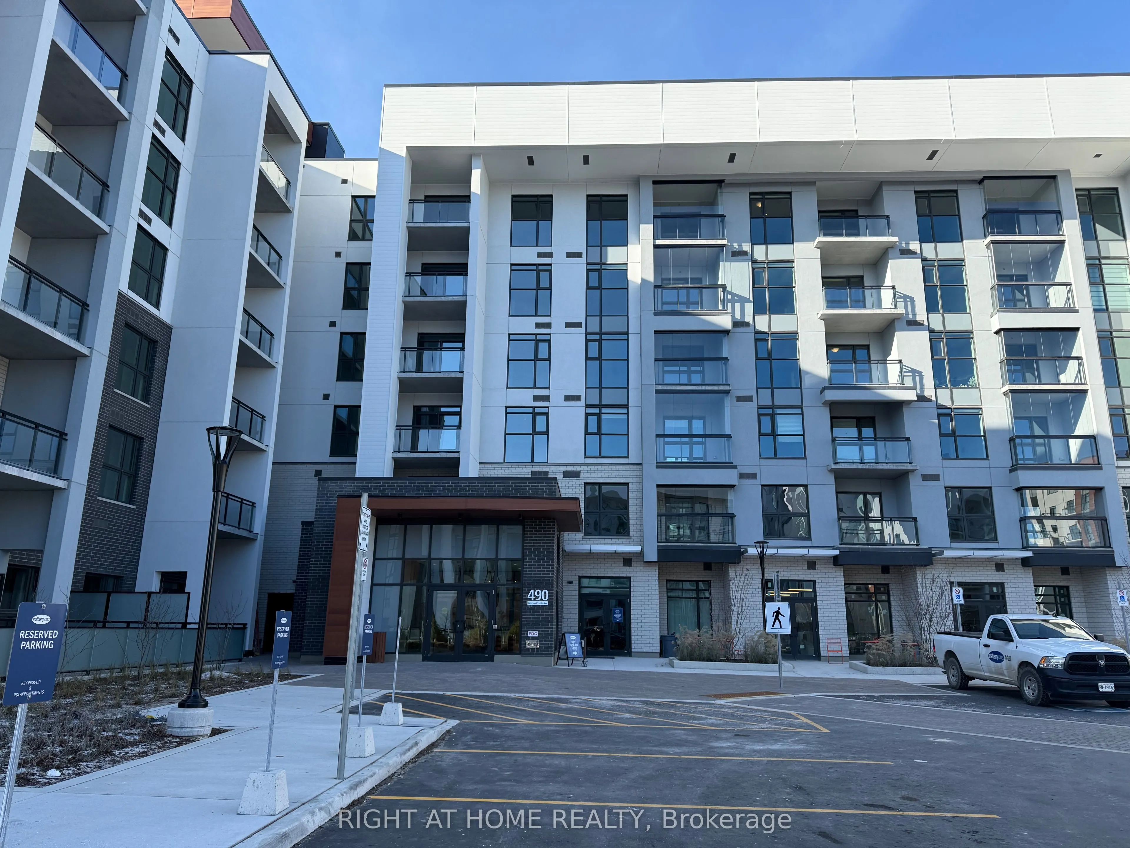 490 GORDON KRANTZ Avenue, #516