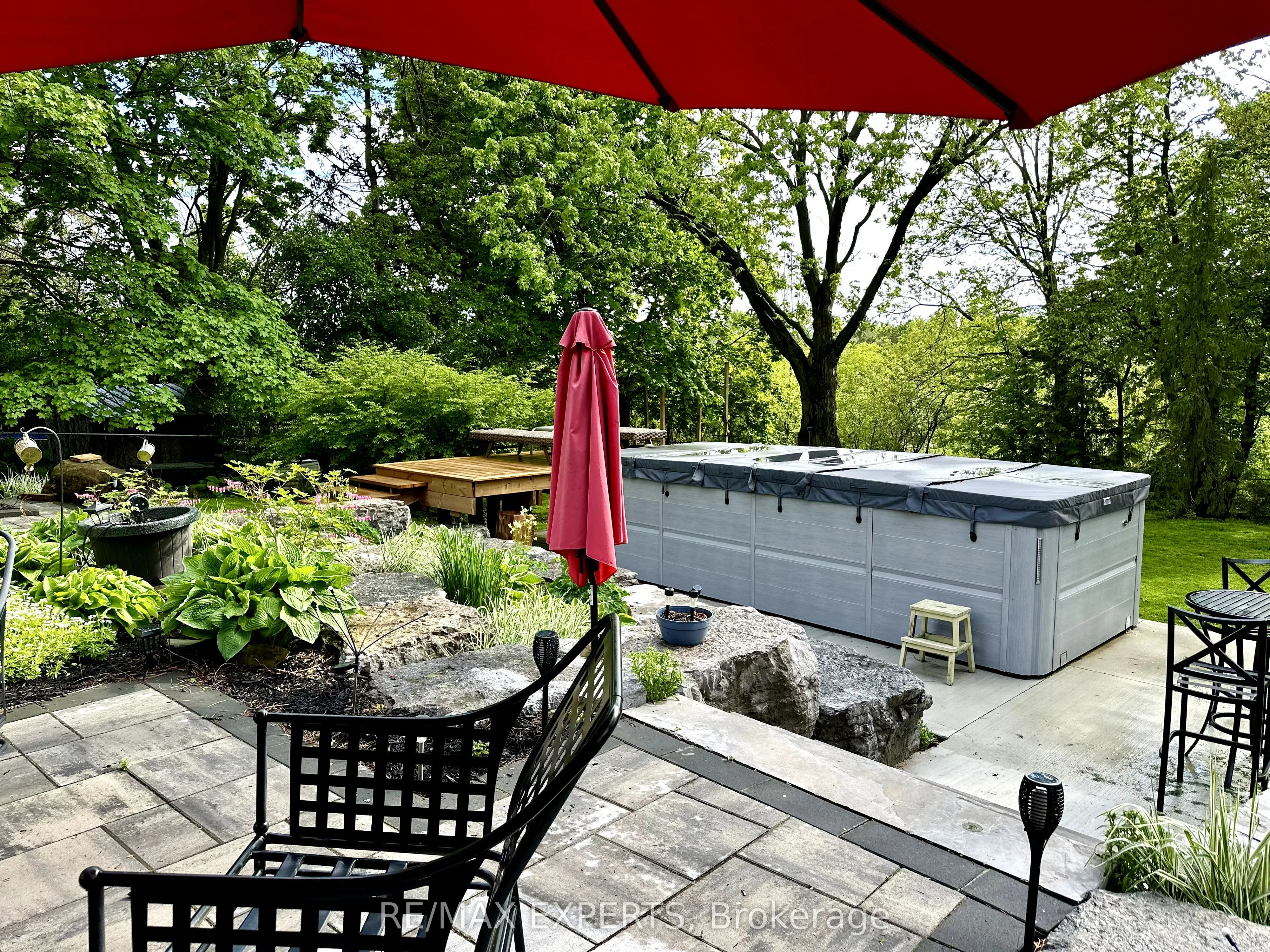 65 Birchview Crescent