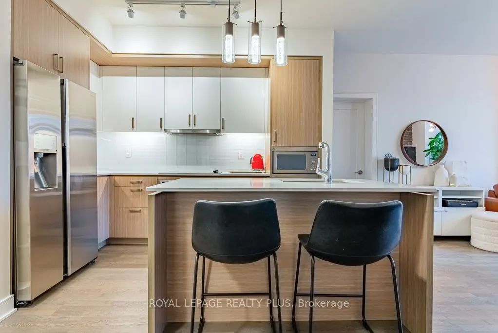 1575 Lakeshore Road W #465